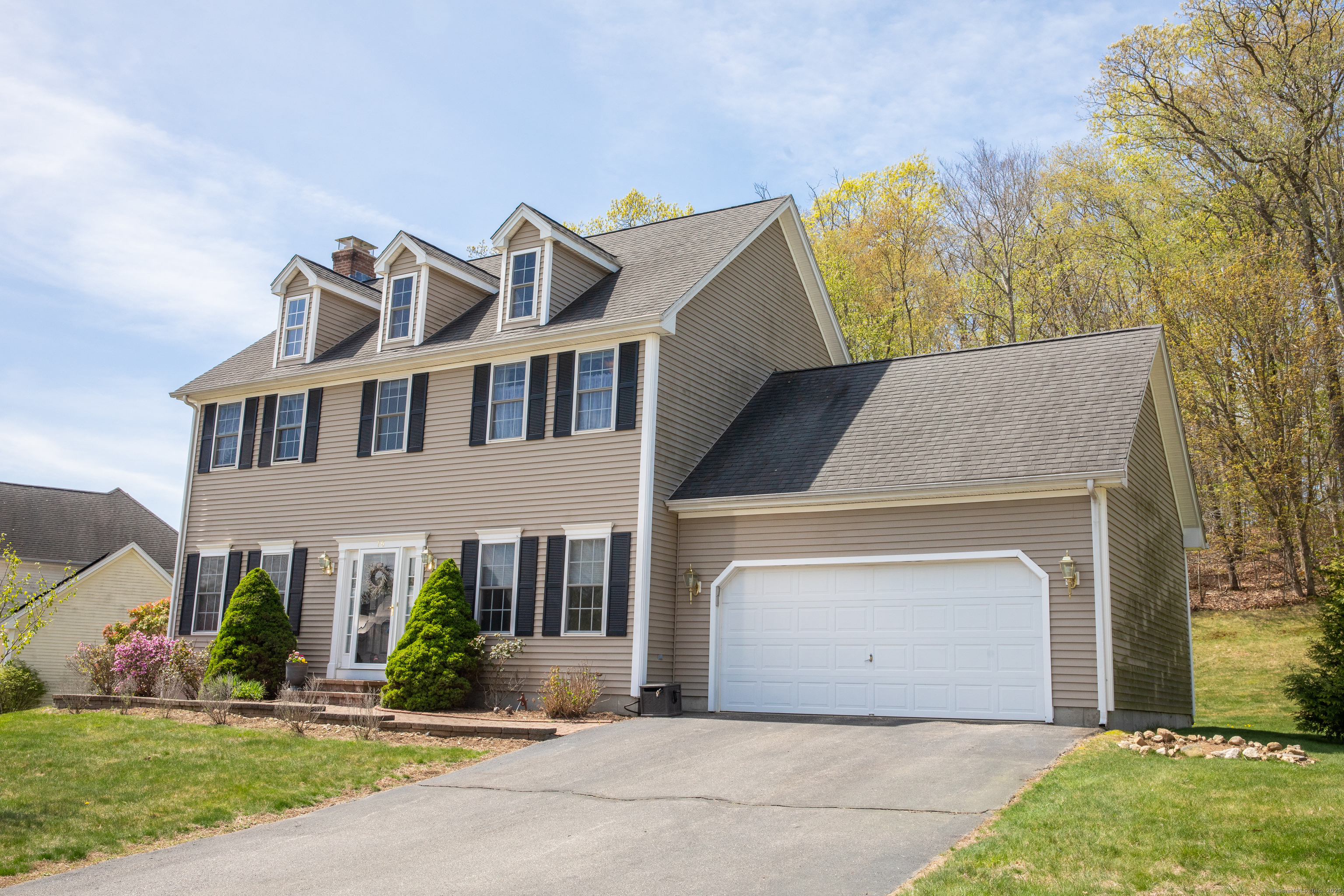 76 Tarragon Drive