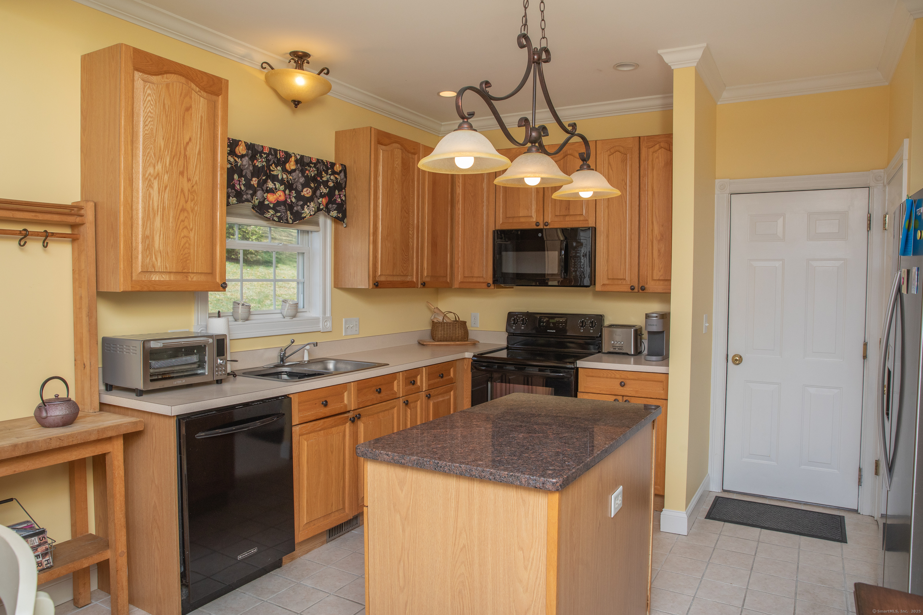76 Tarragon Drive