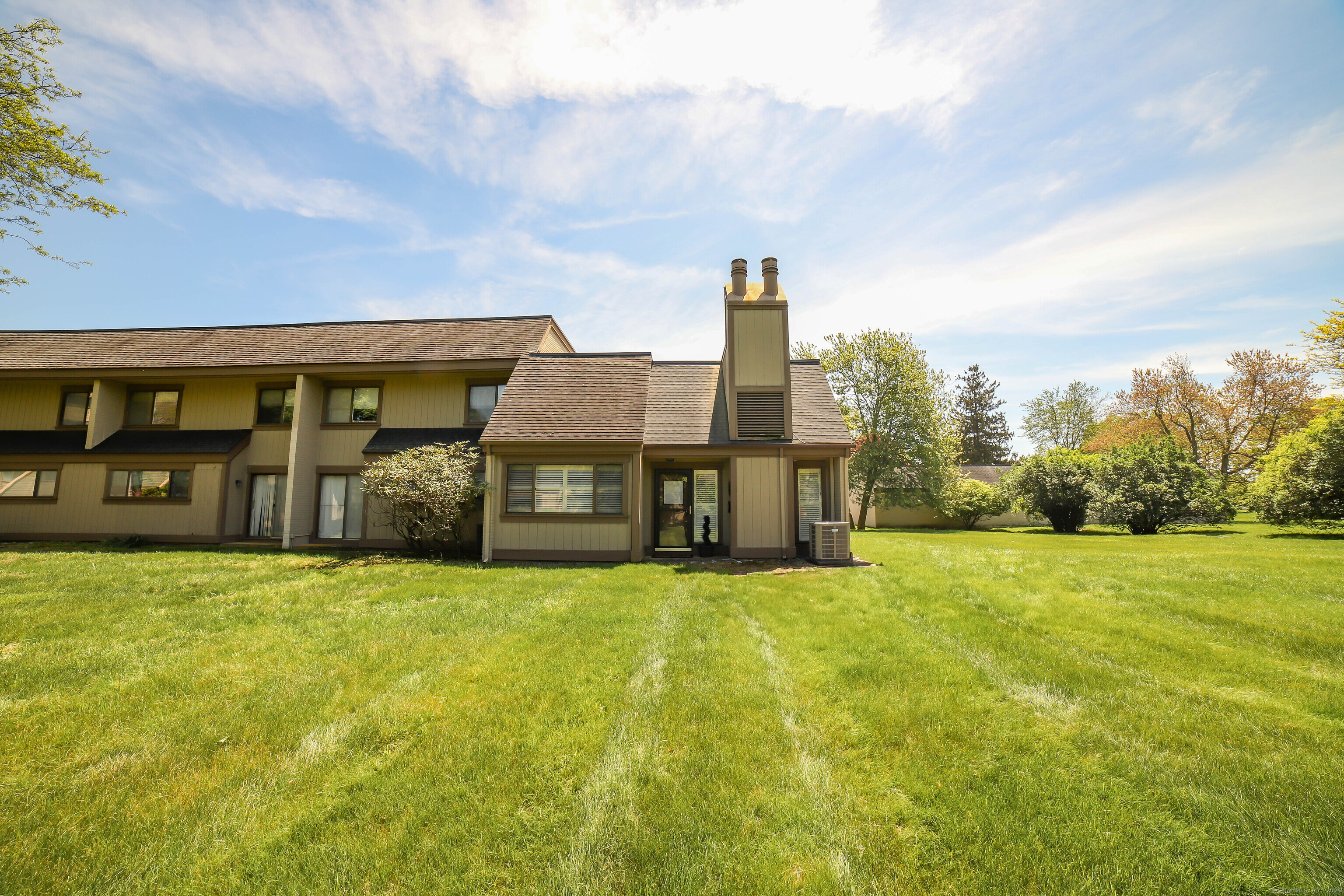 85 Viscount Drive 10A