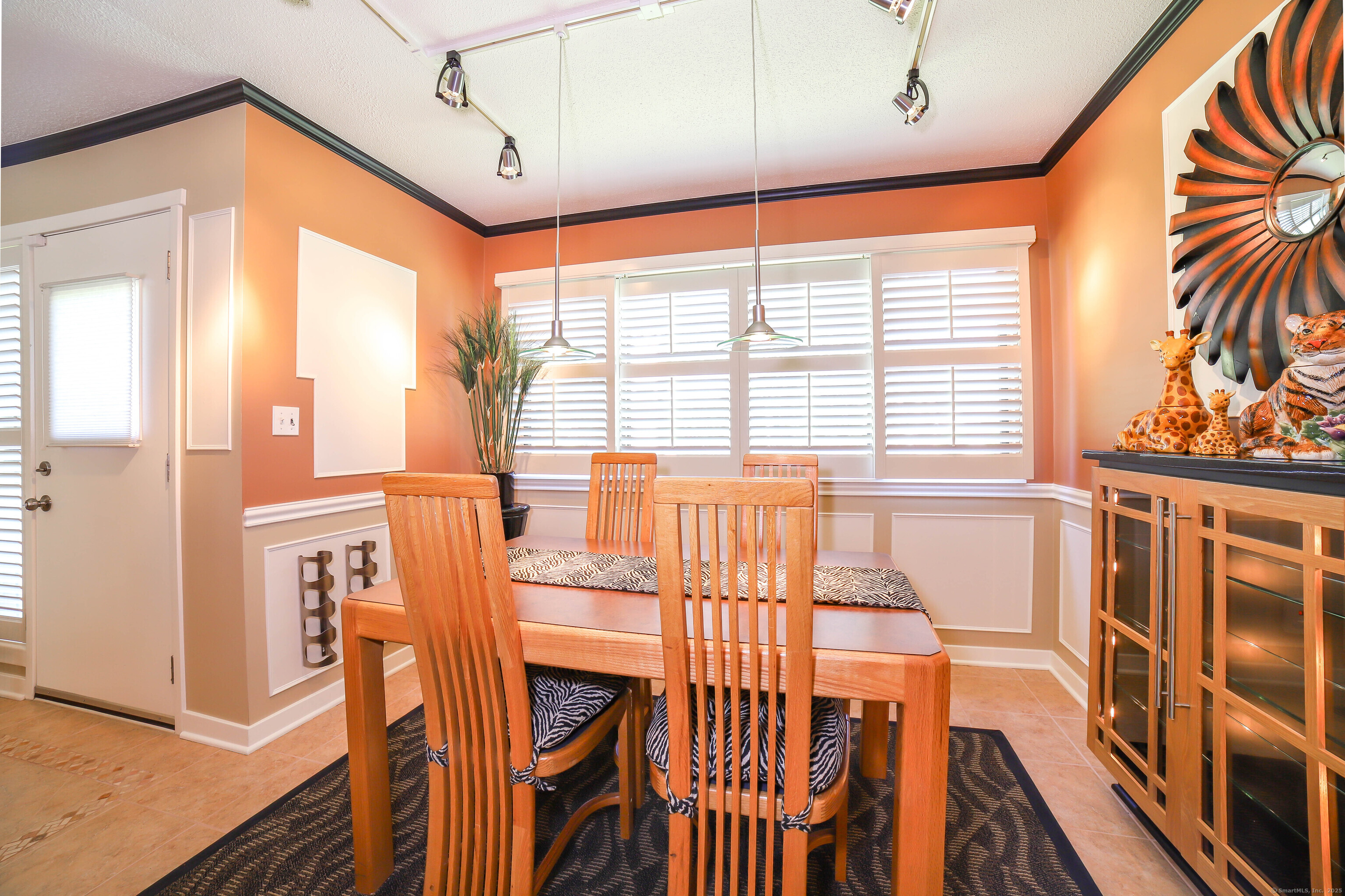 85 Viscount Drive 10A