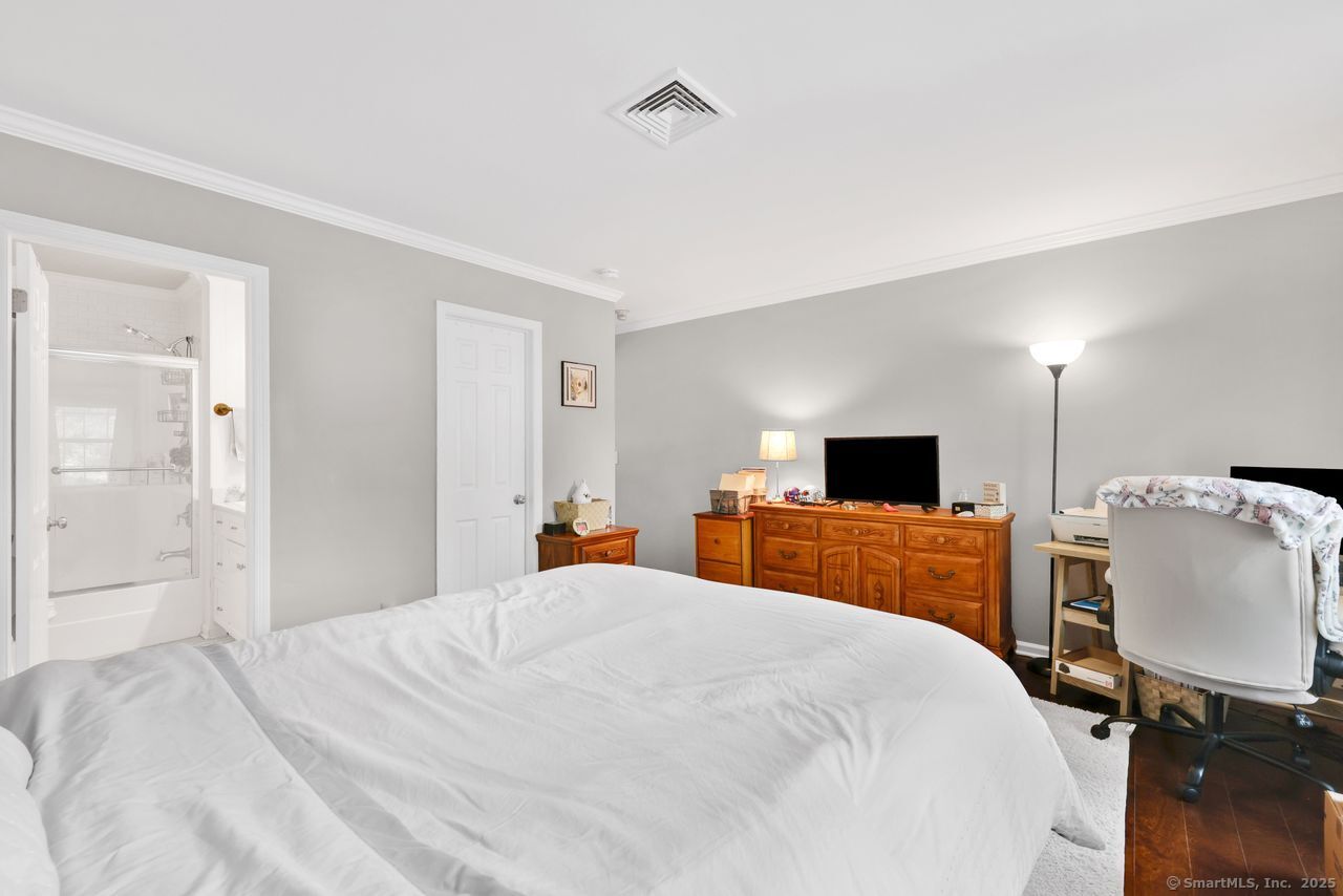 30 Hawley Glen