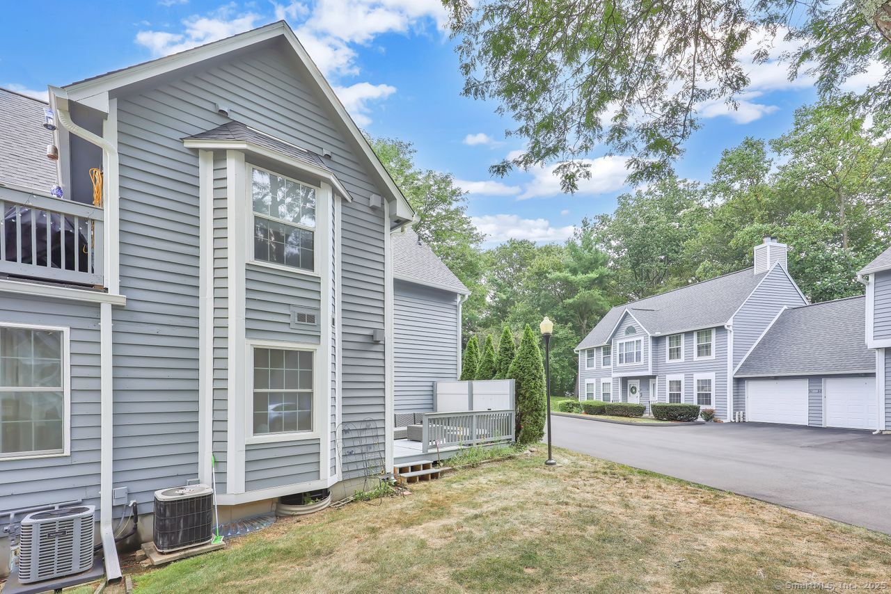 30 Hawley Glen