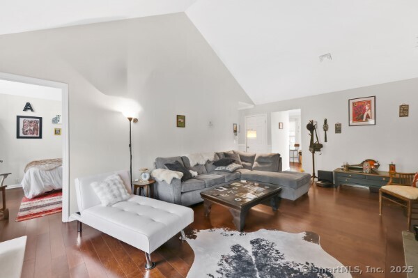 30 Hawley Glen