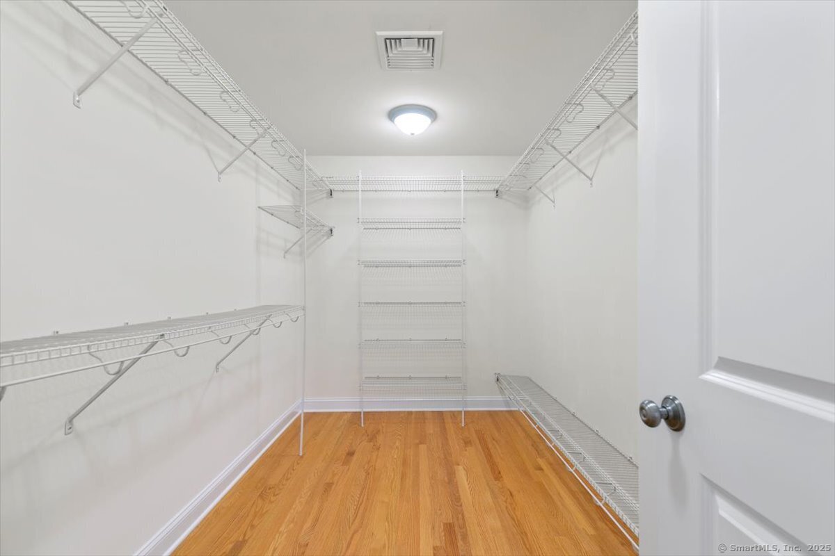 40 Devine Place