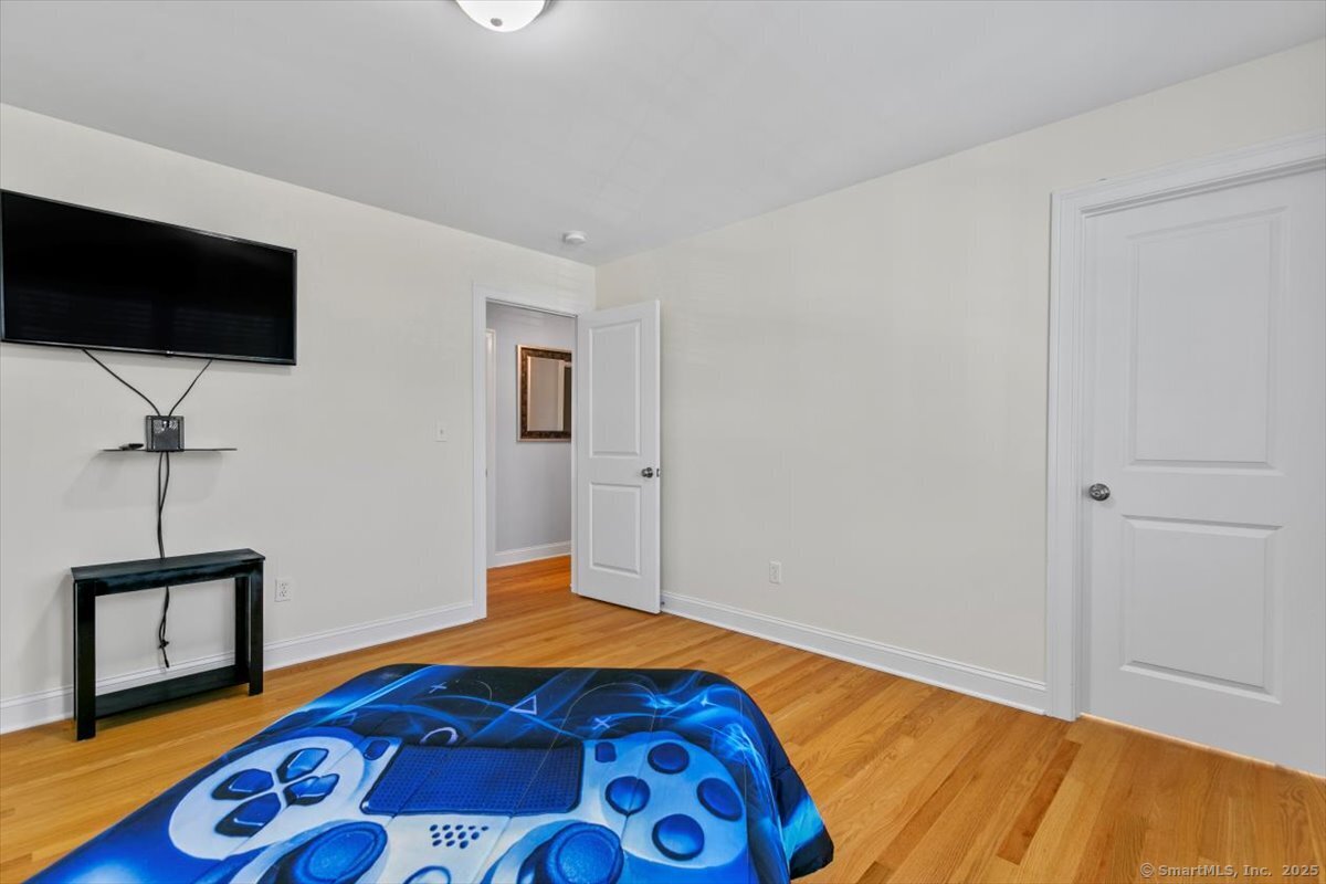 40 Devine Place