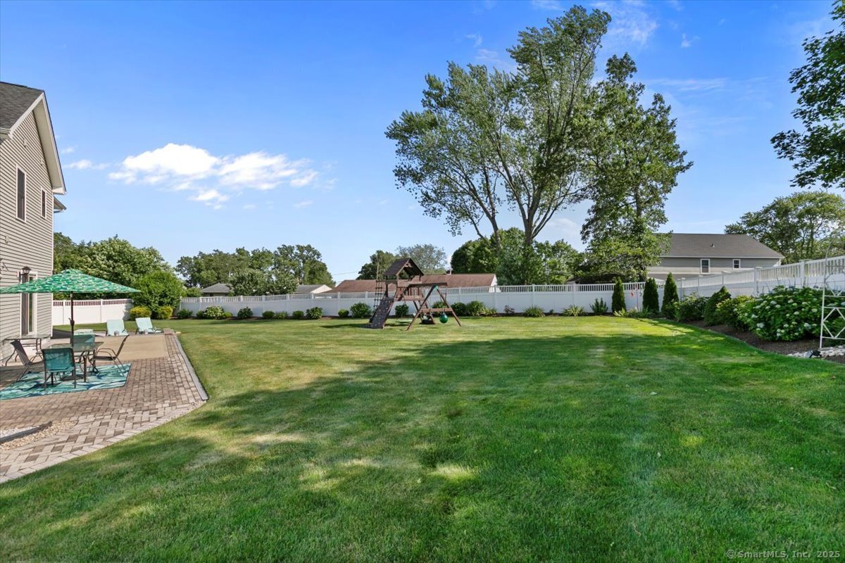 40 Devine Place