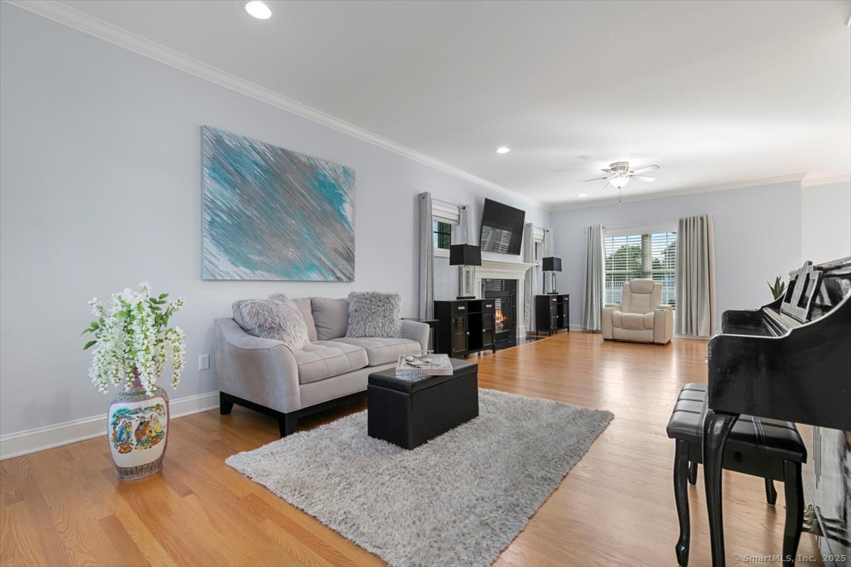 40 Devine Place