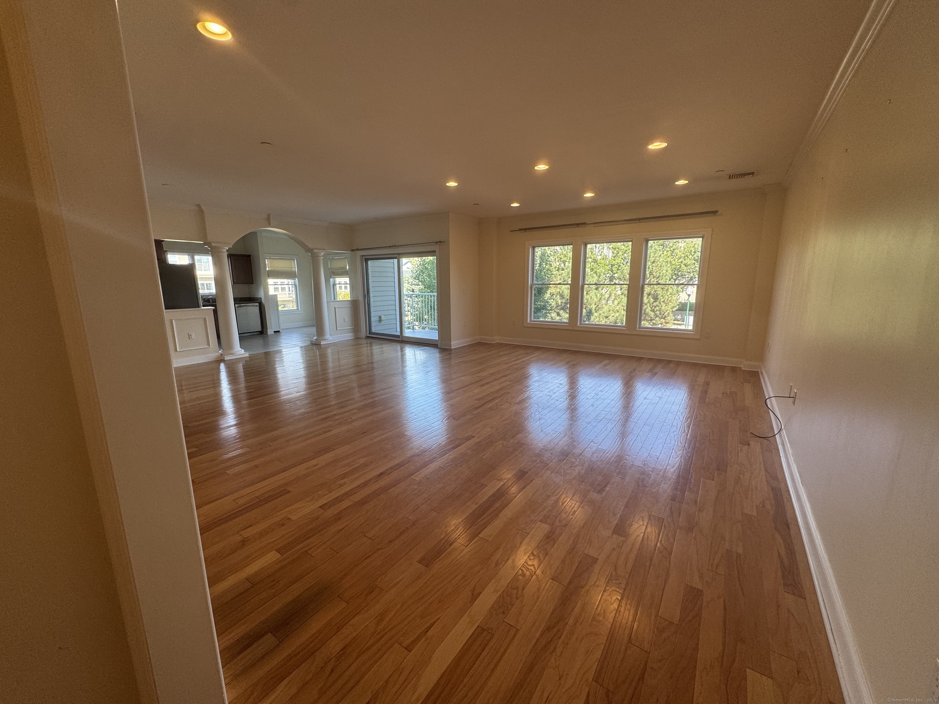 200 Harbour Close 202