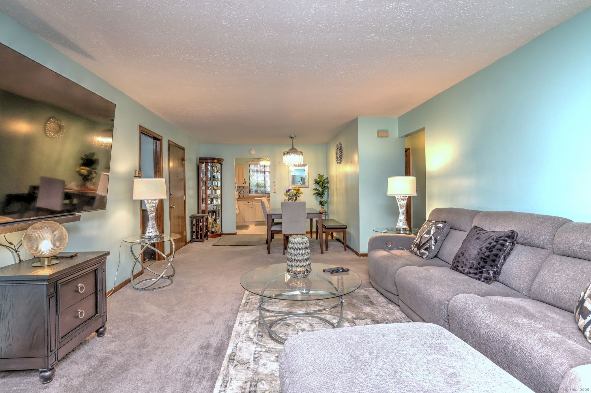 1 Pond Hollow Drive 1