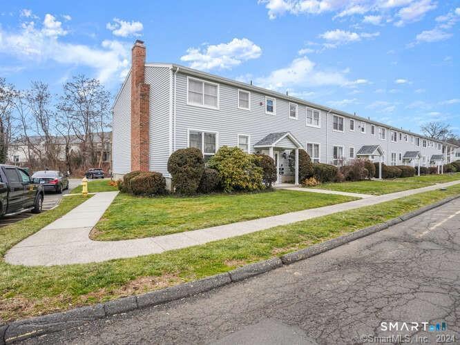 89 Carriage Path South Unit: 89