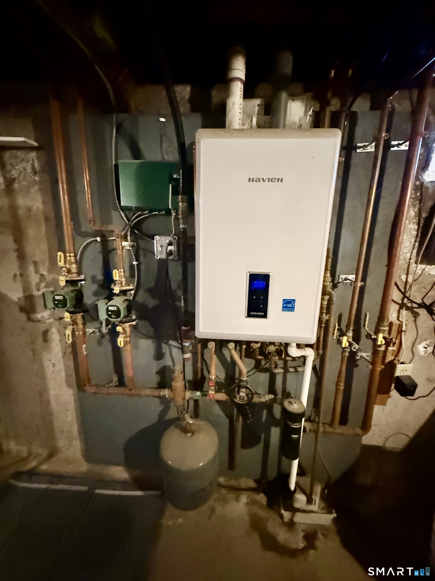 177 Montowese Avenue