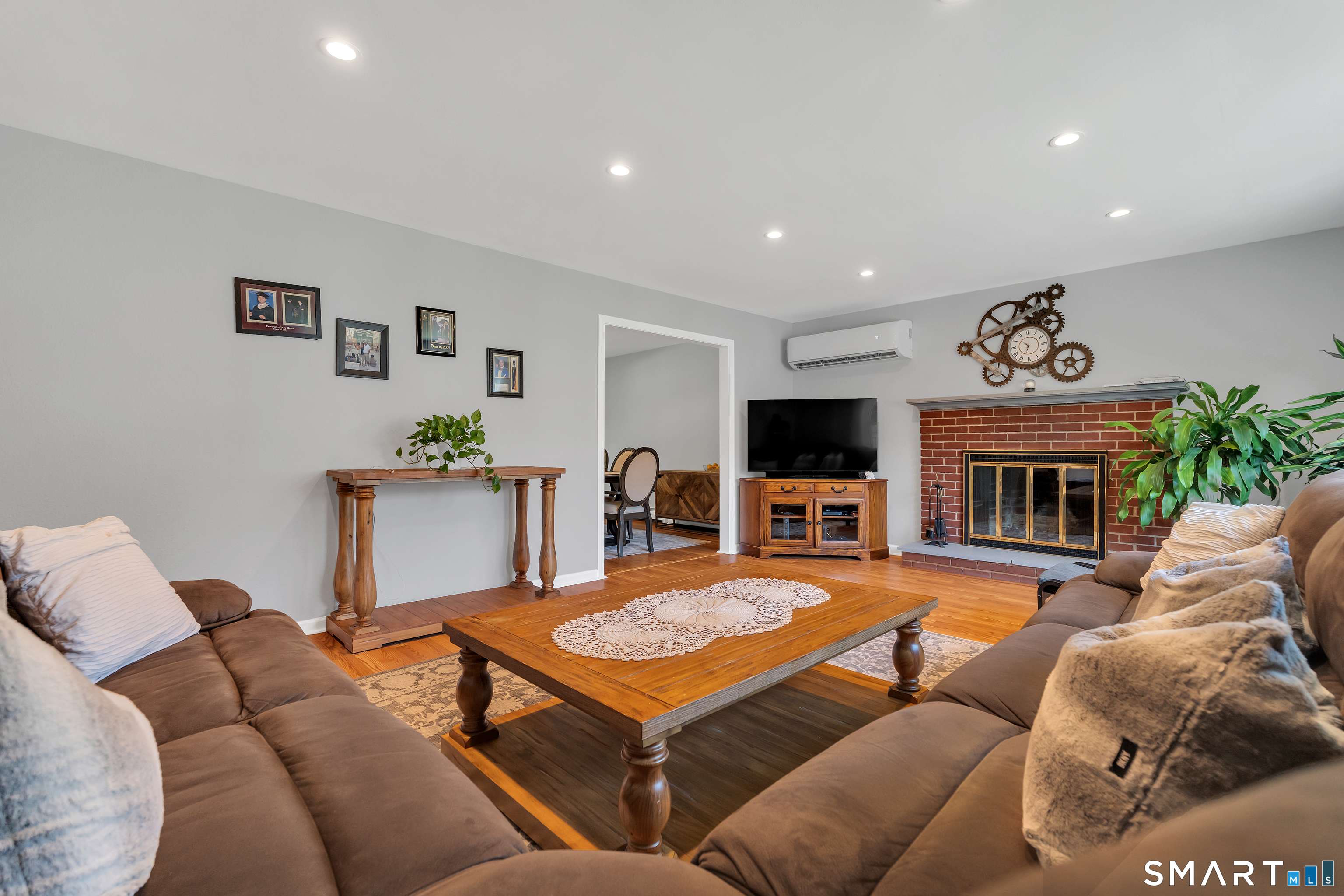 162 Hawthorne Avenue