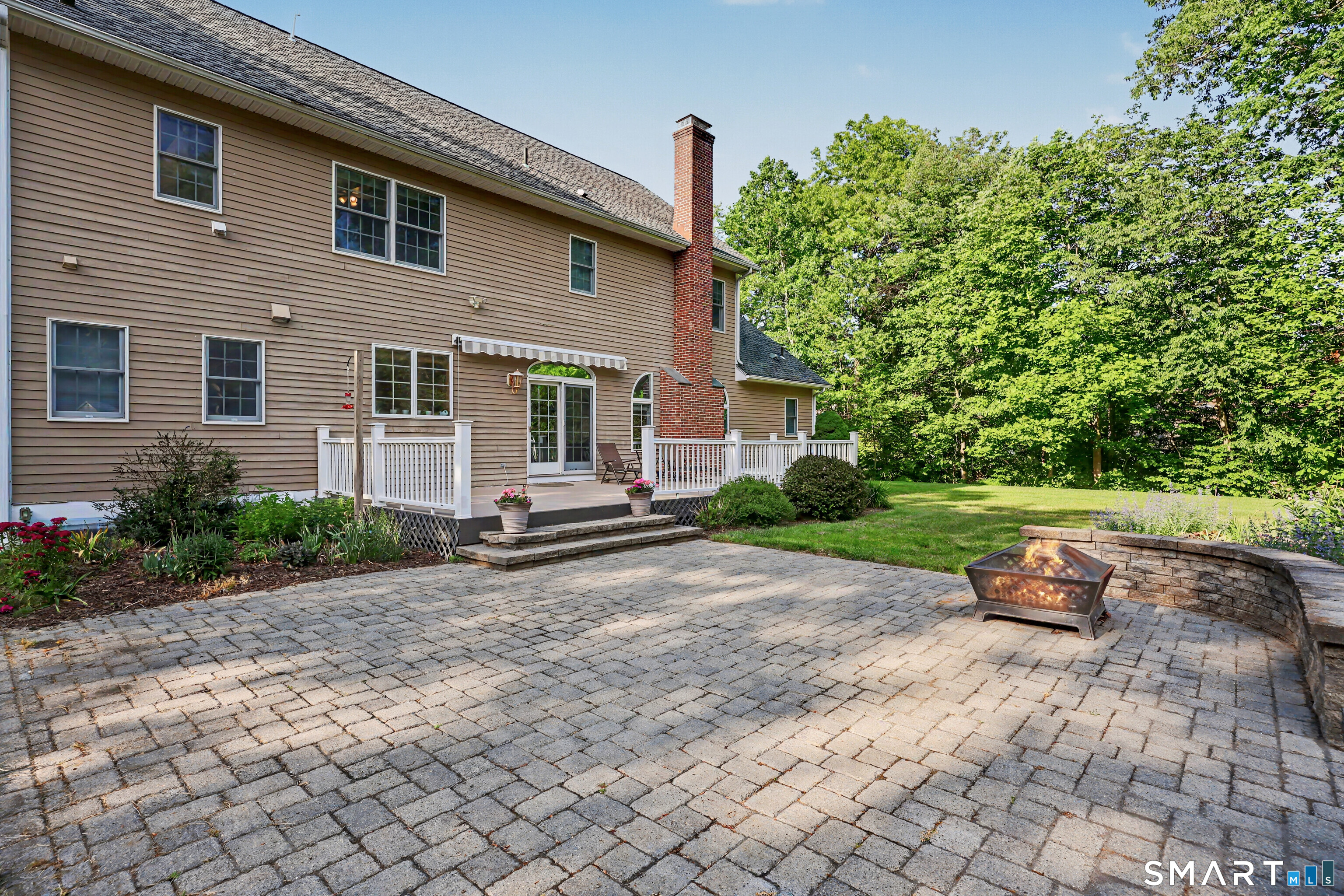 38 Douglas Drive