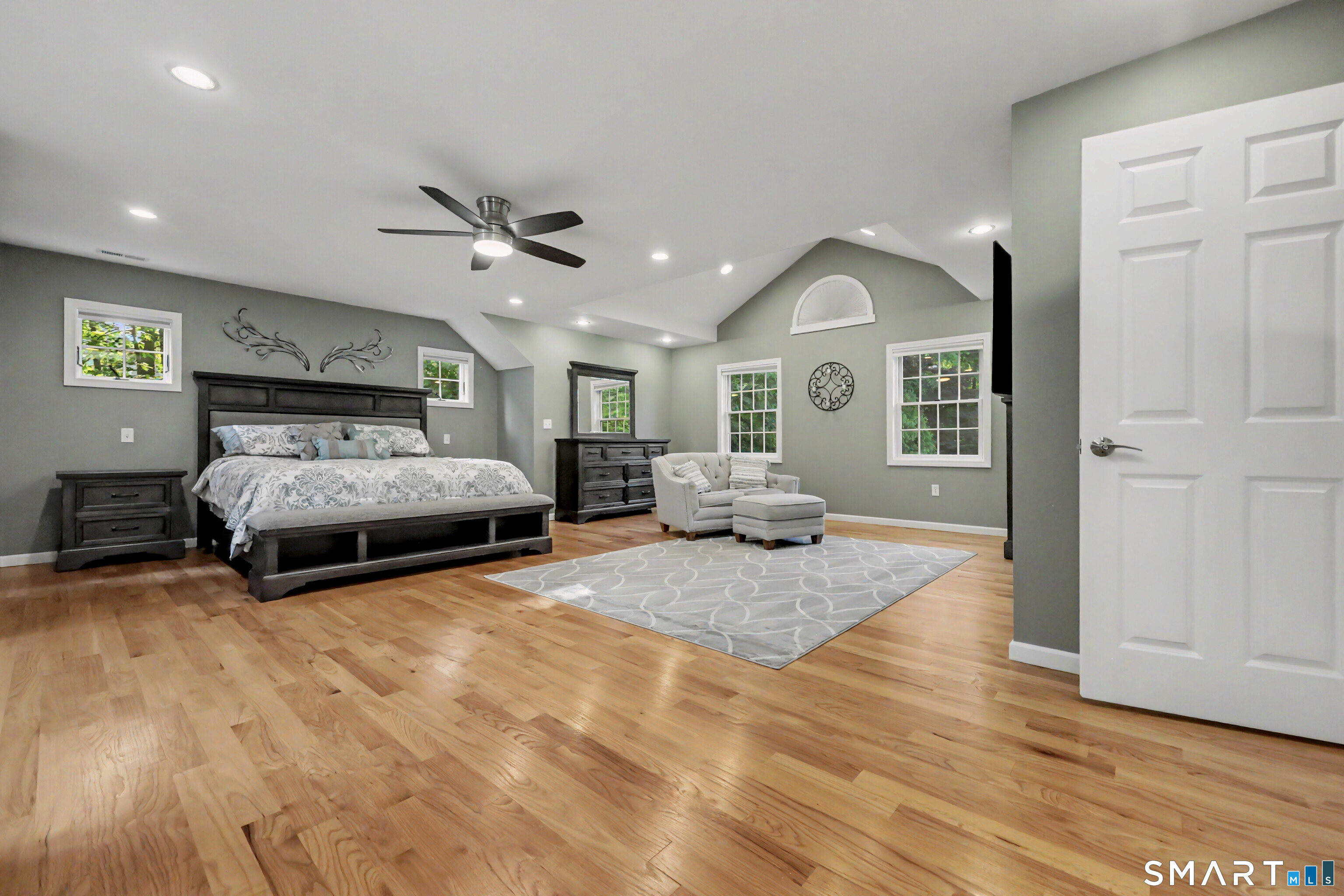 38 Douglas Drive