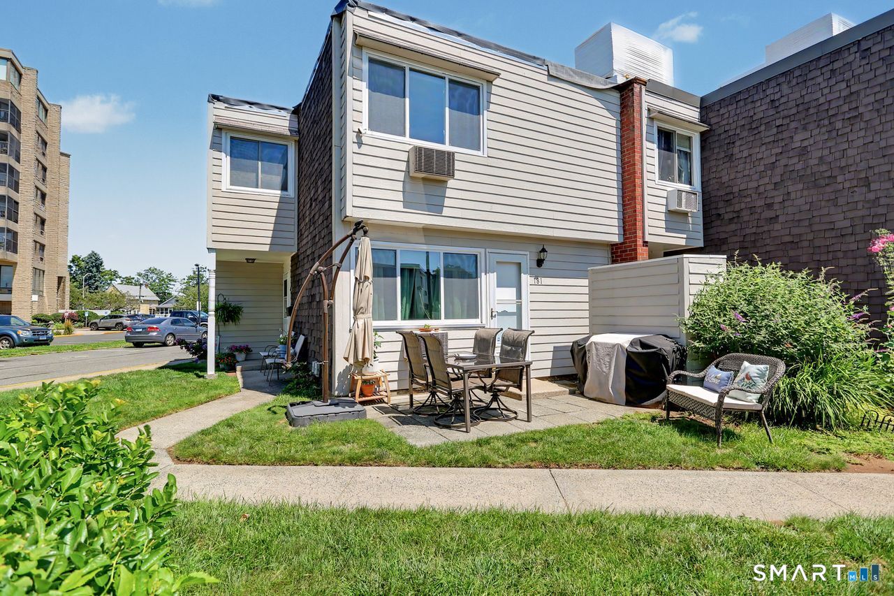 181 West Walk Unit: 181