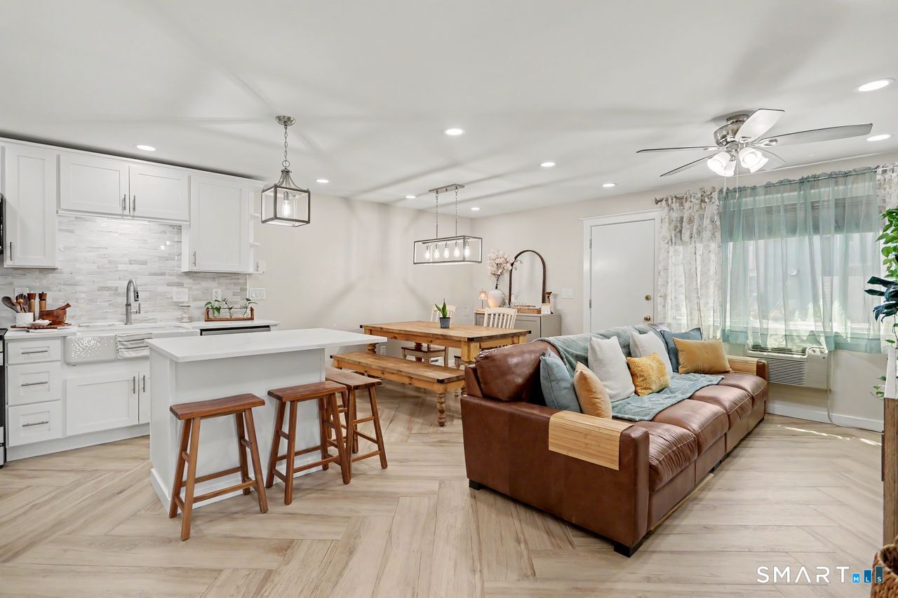 181 West Walk Unit: 181