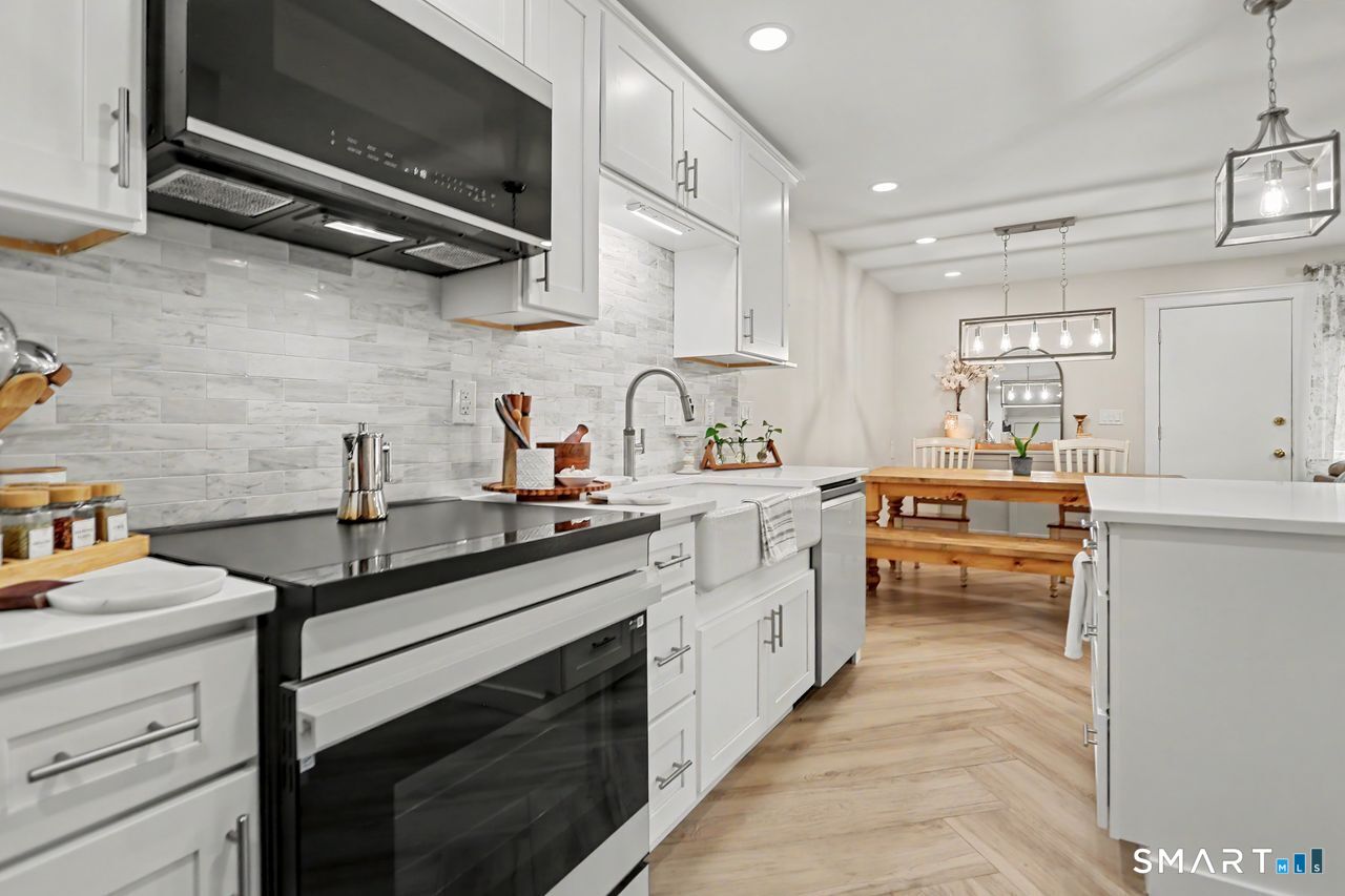 181 West Walk Unit: 181
