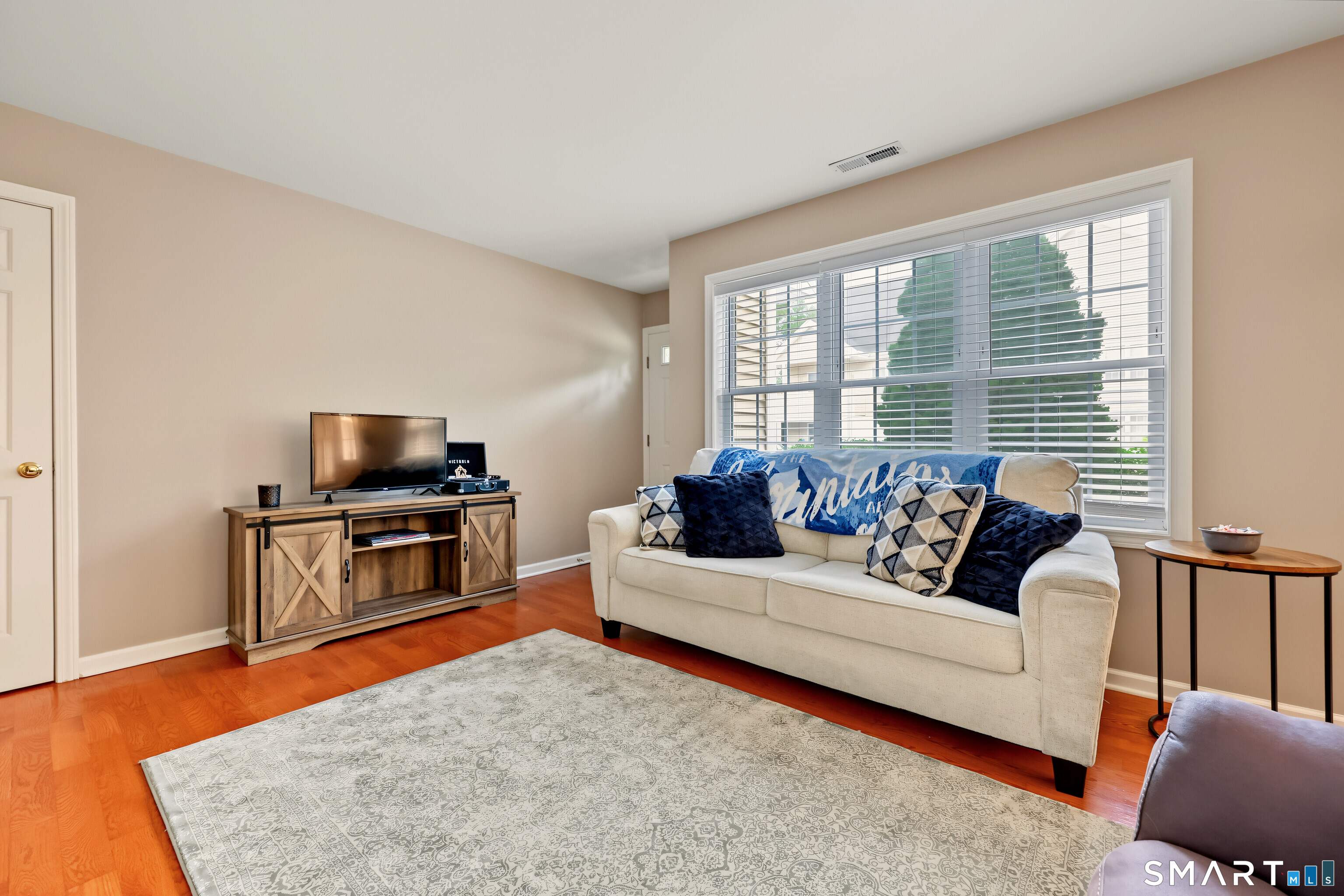 661 West Avenue Unit: C15