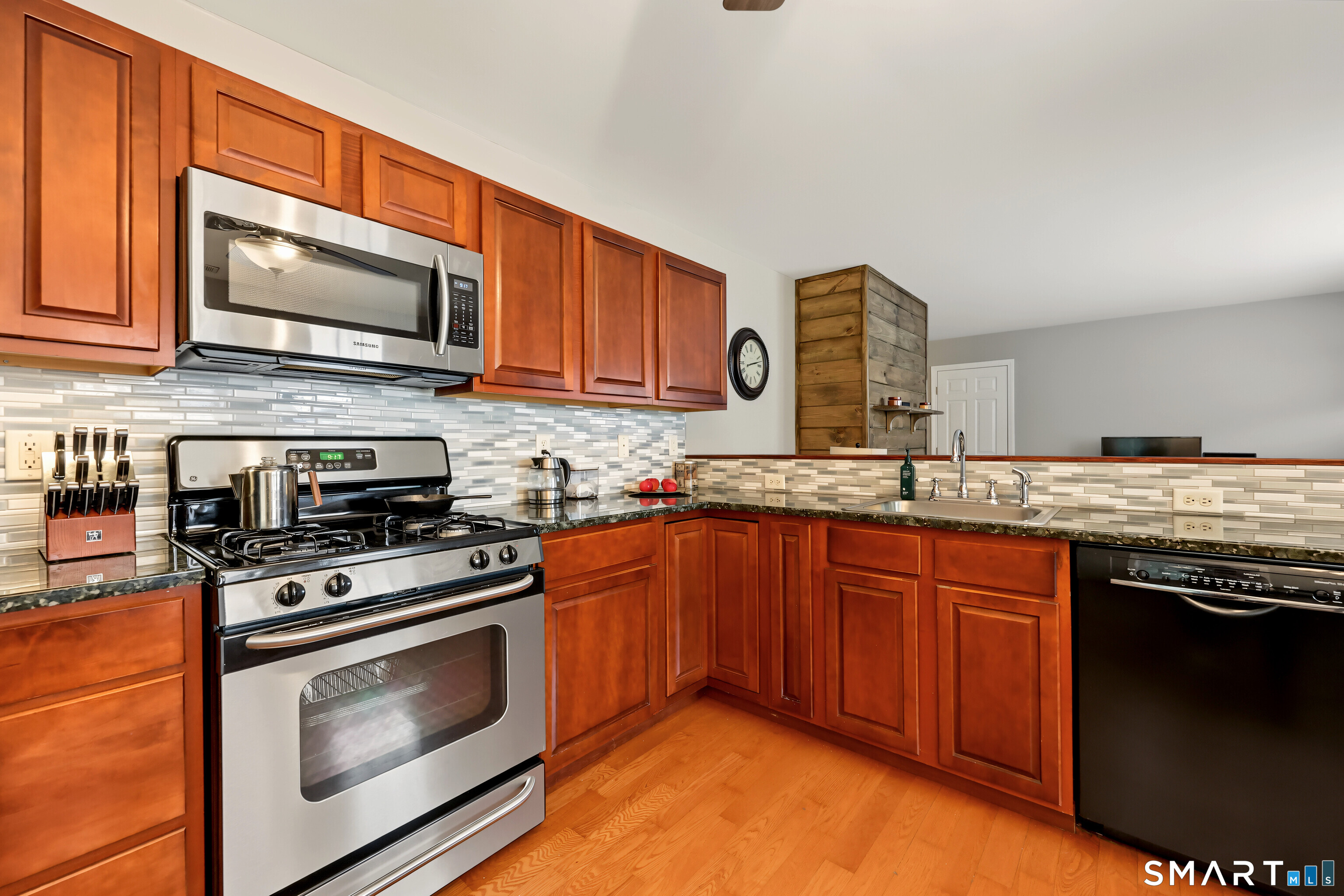 661 West Avenue Unit: C15
