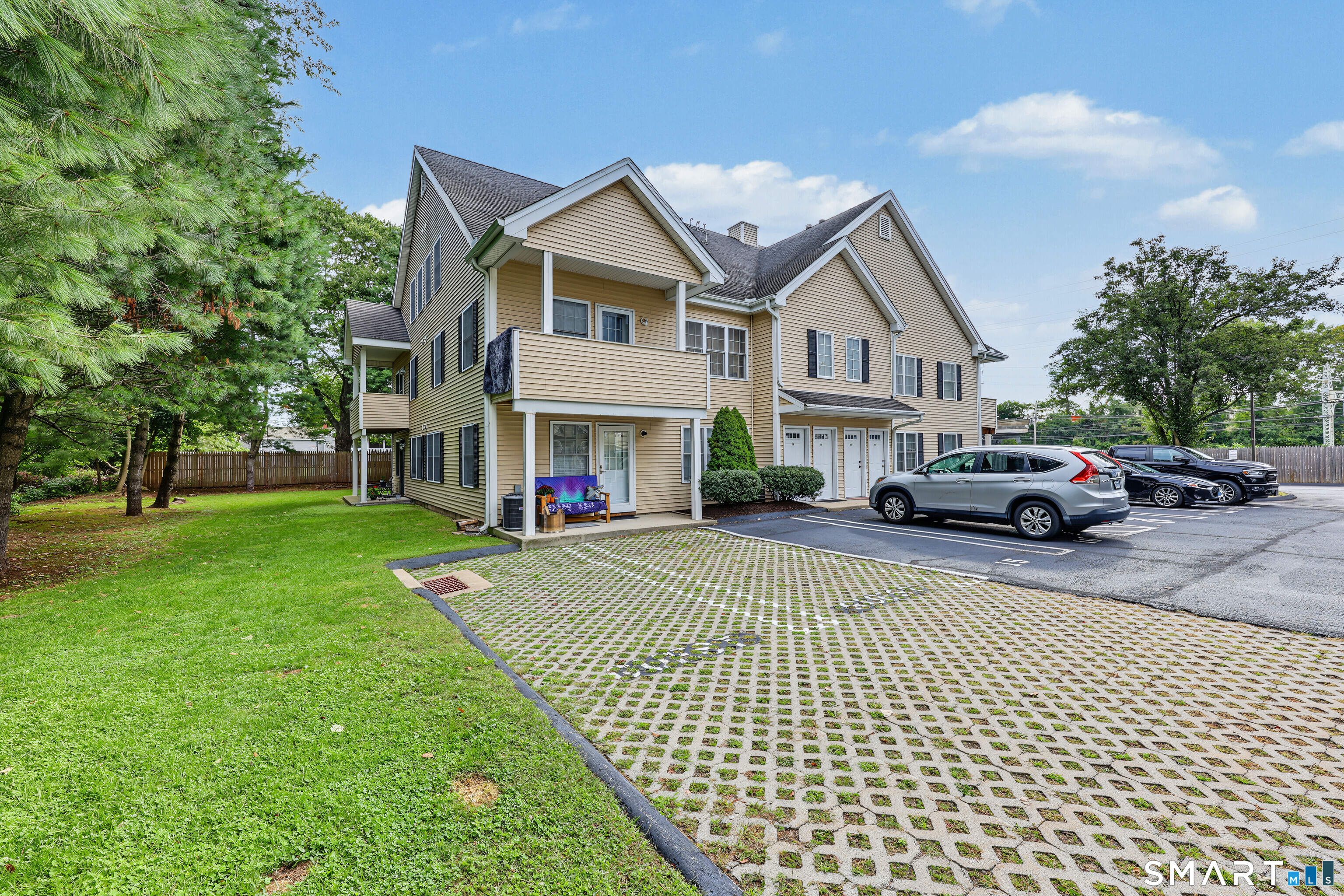 661 West Avenue Unit: C15