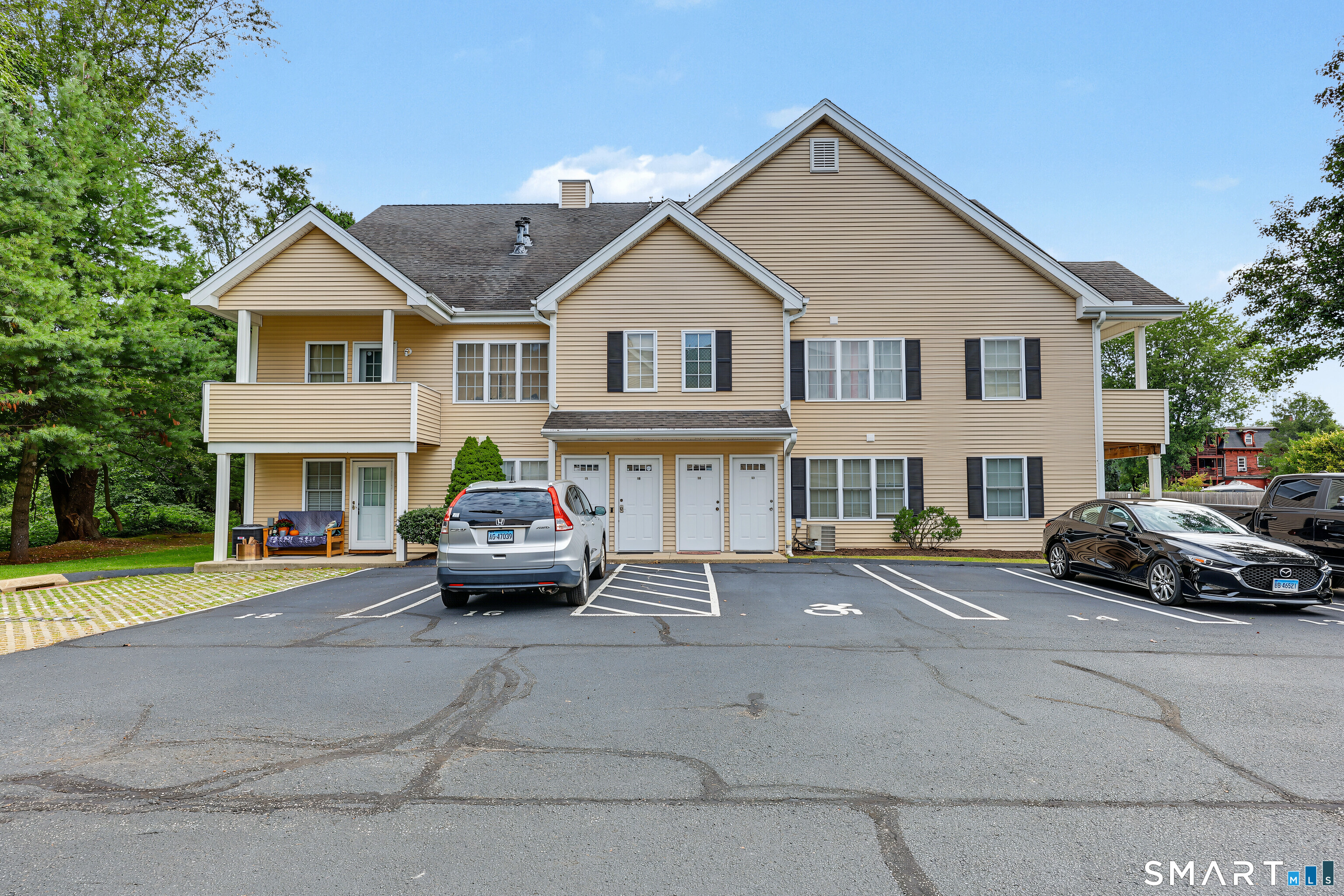 661 West Avenue Unit: C15