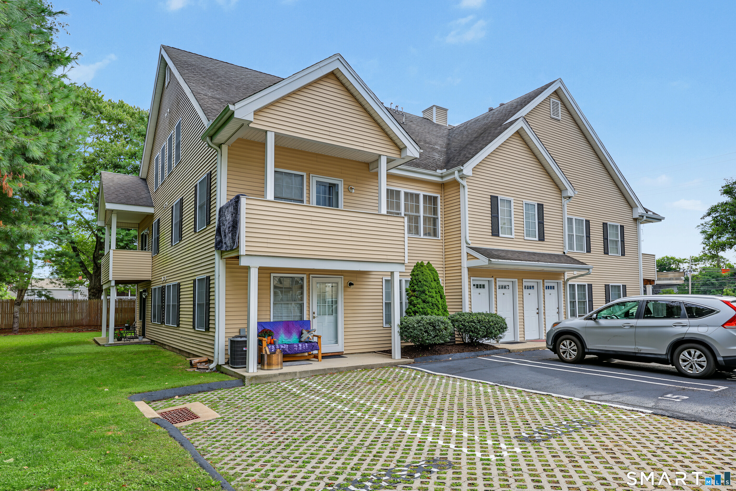 661 West Avenue Unit: C15