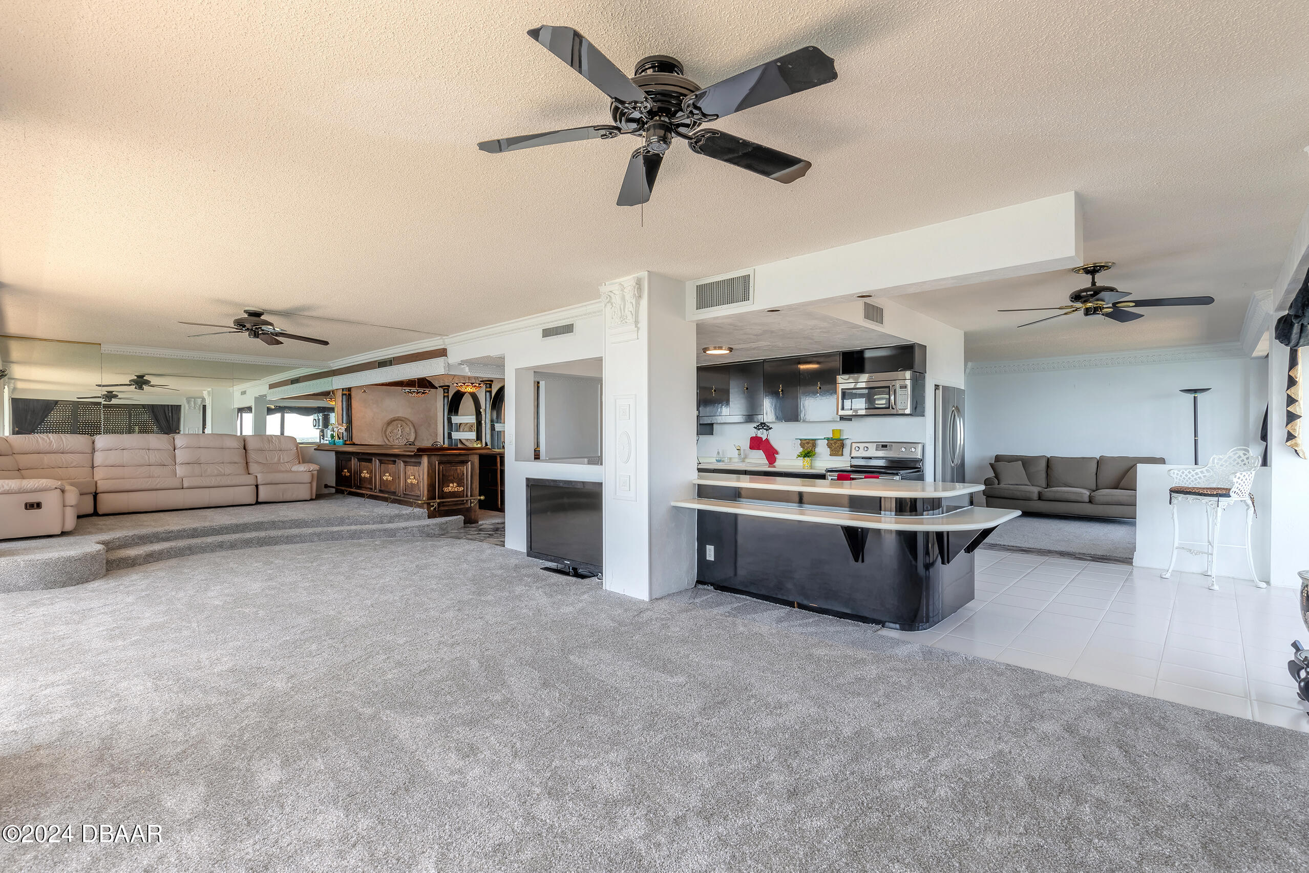 2200 N Atlantic Avenue, 1401
