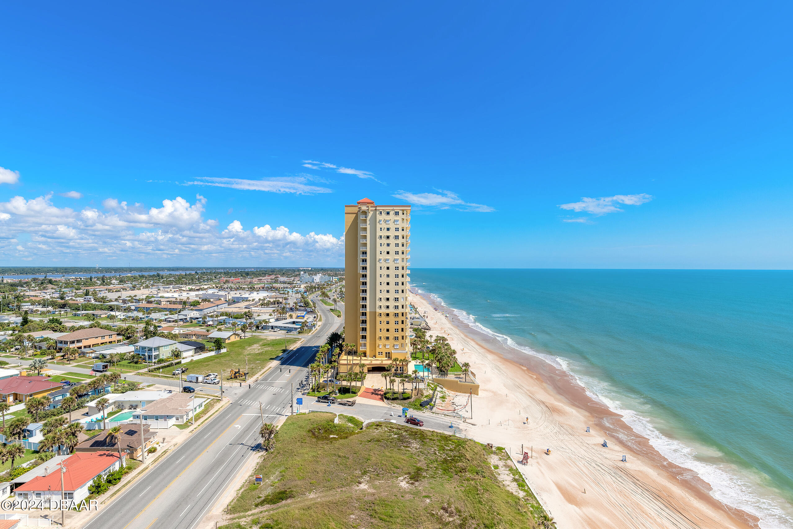 2200 N Atlantic Avenue, 1401
