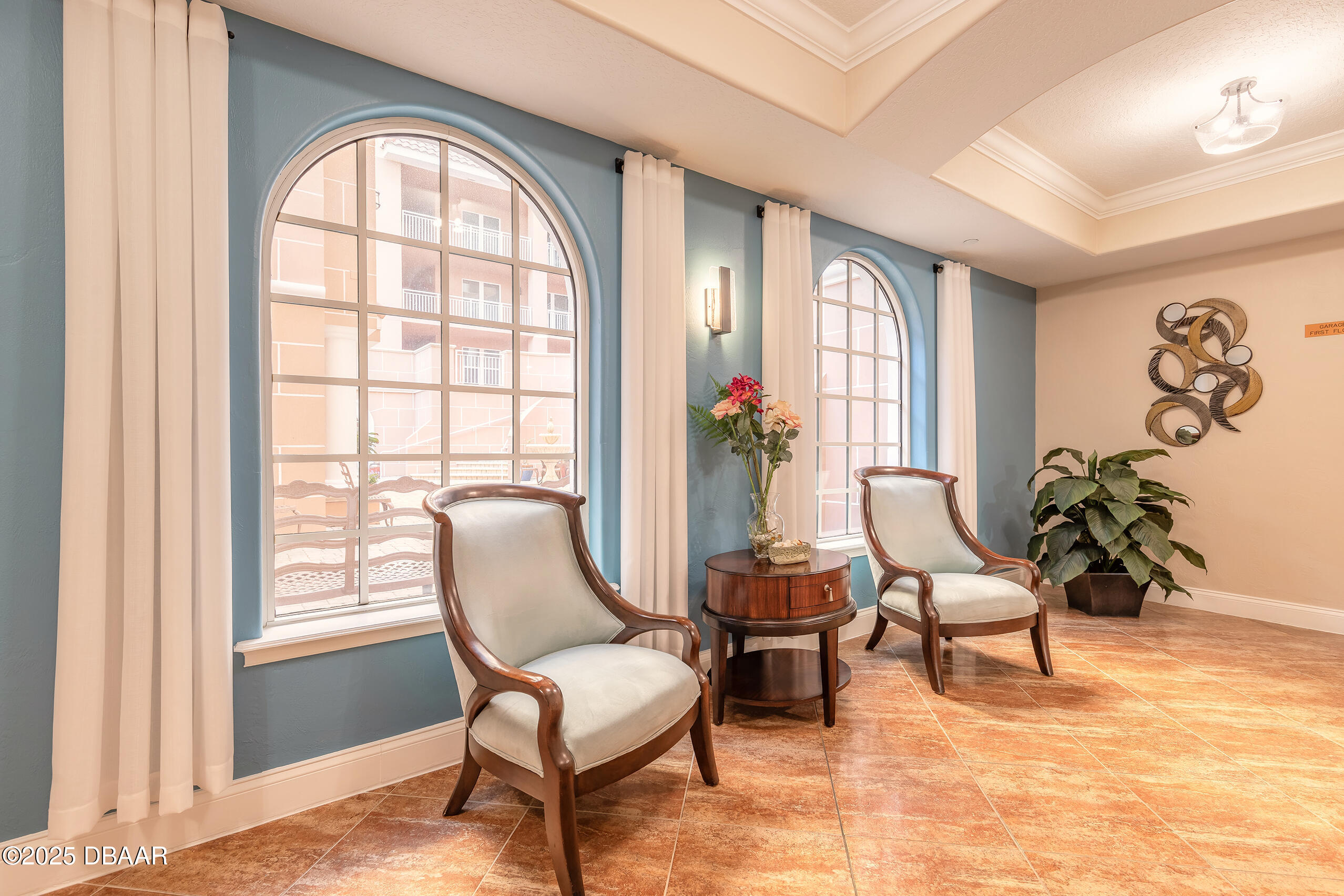 2515 S Atlantic Avenue, 1004