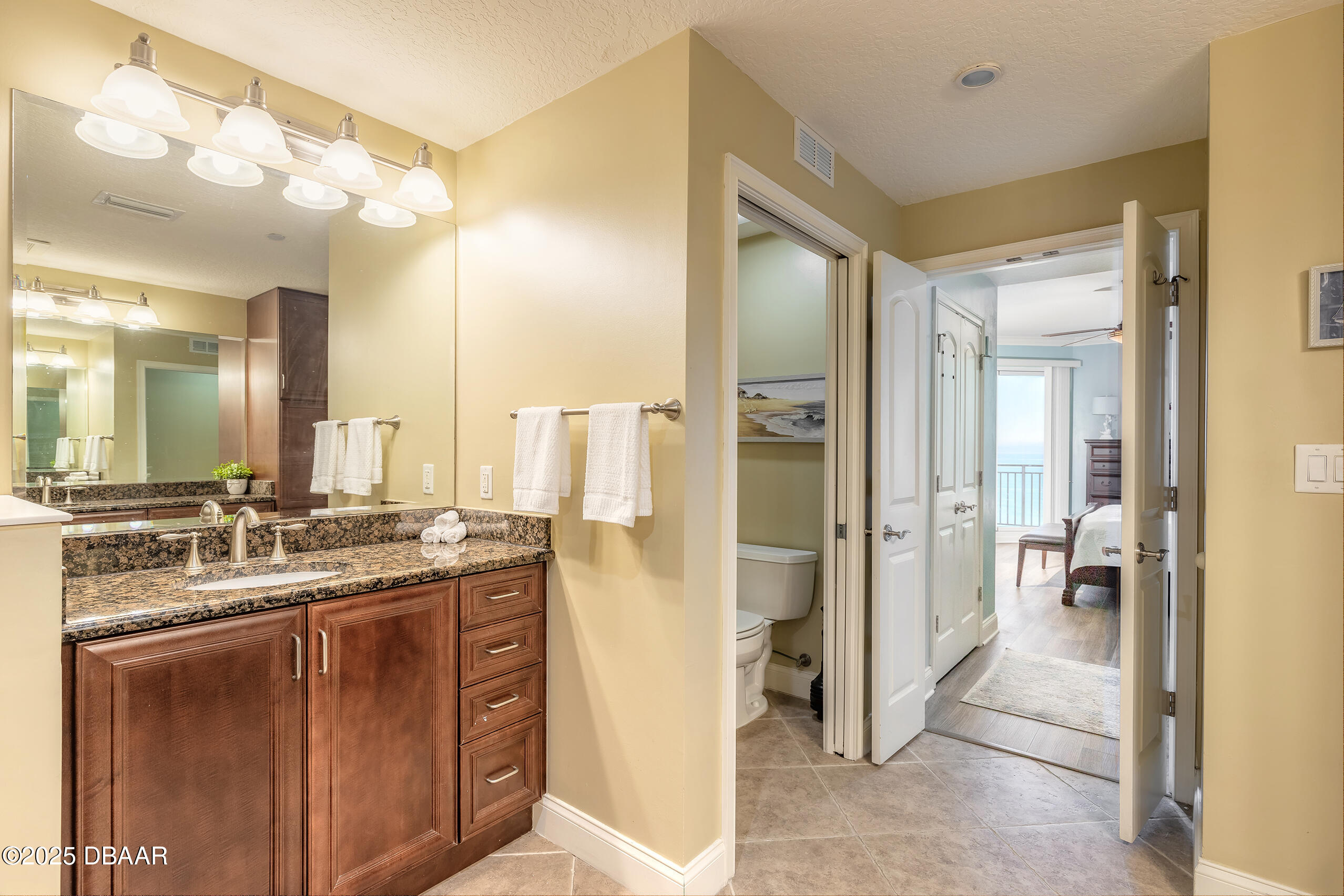 2515 S Atlantic Avenue, 1004