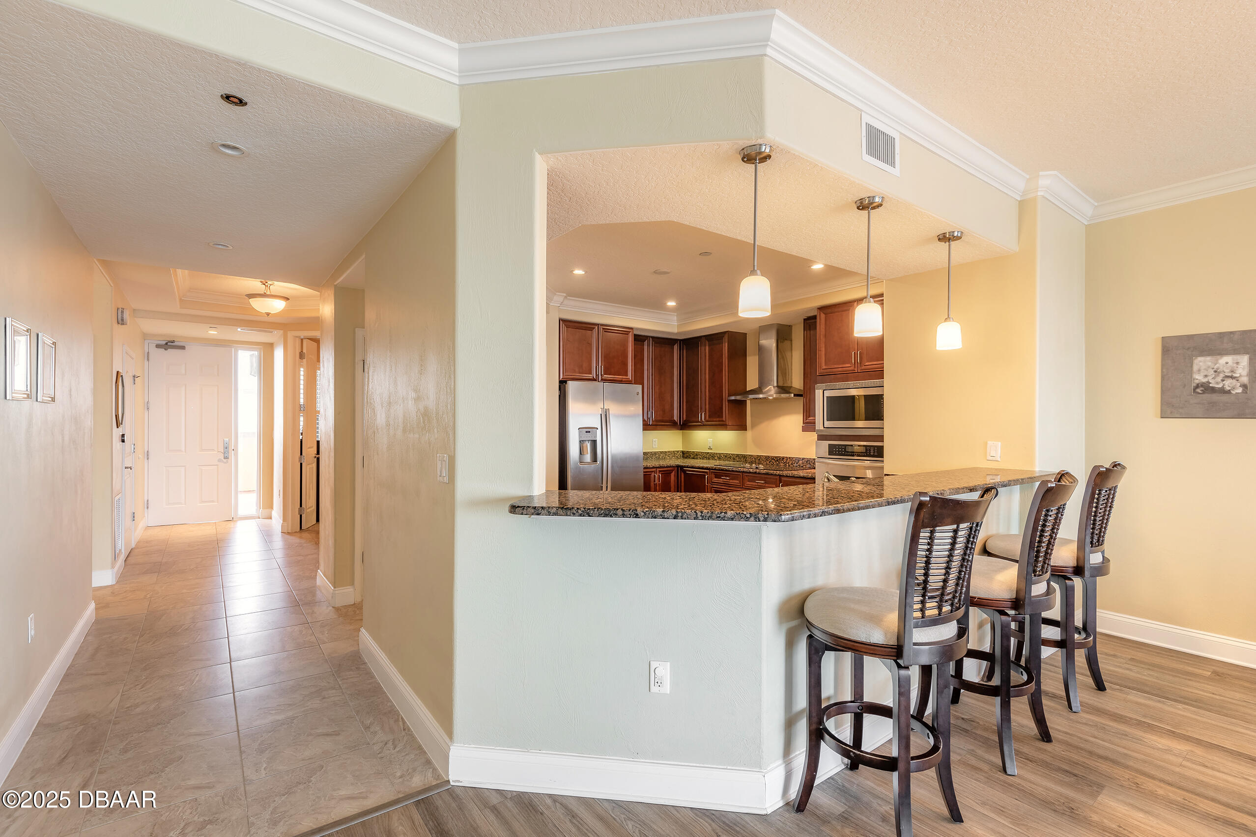 2515 S Atlantic Avenue, 1004