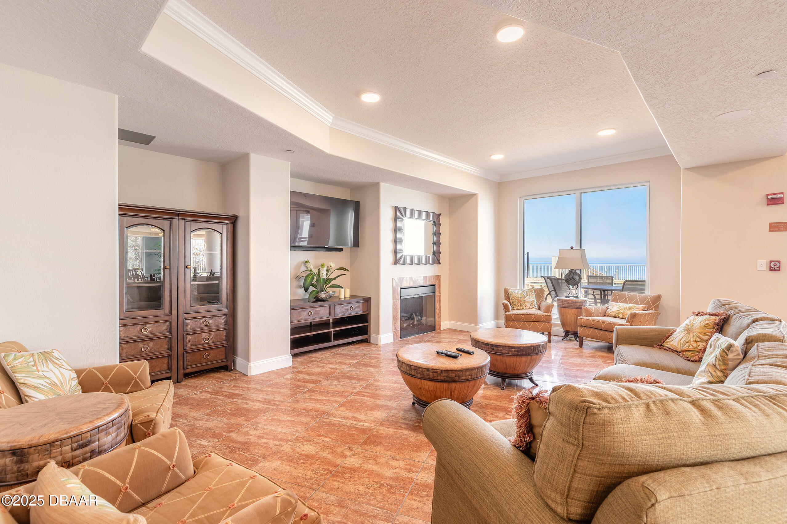 2515 S Atlantic Avenue, 1004