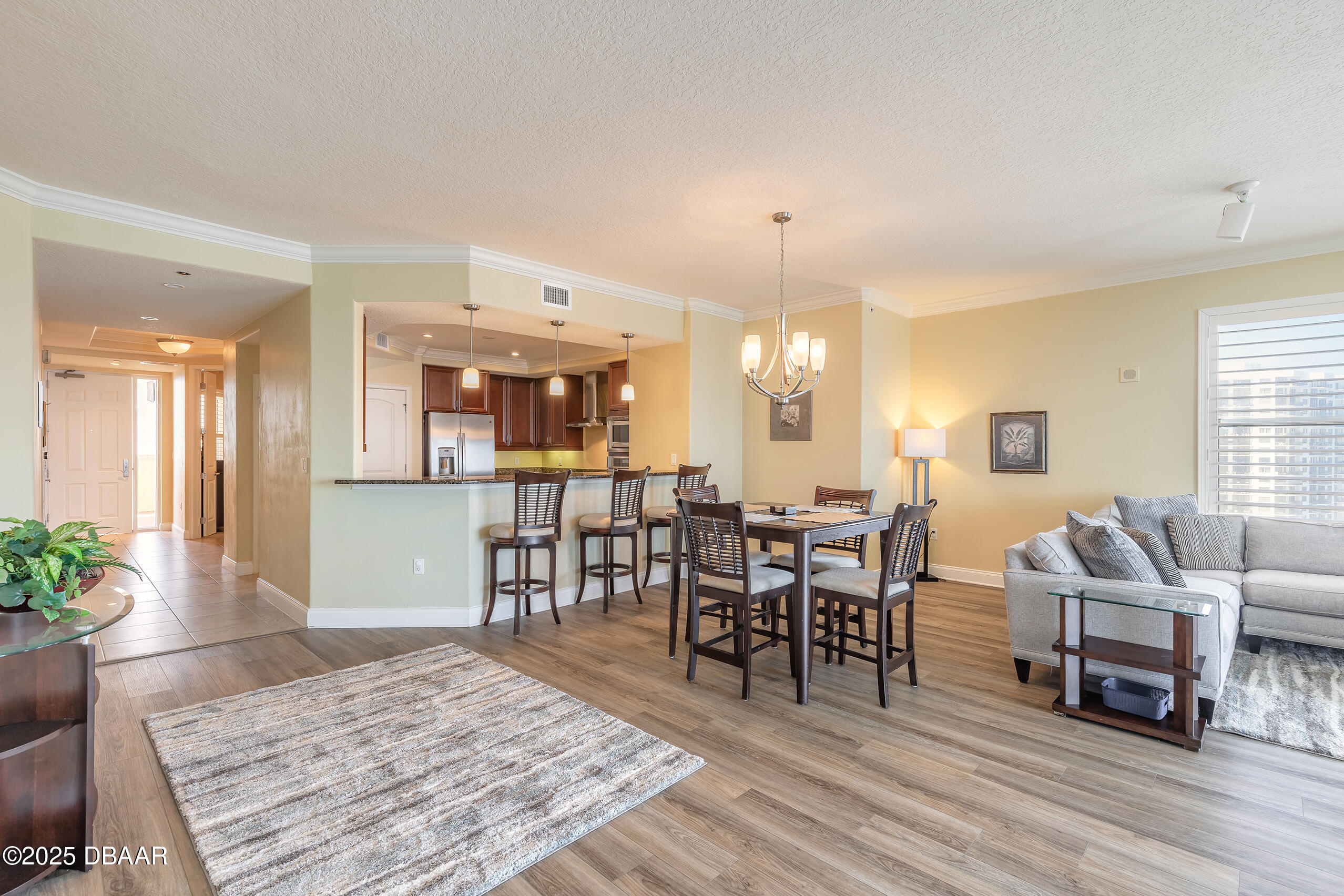 2515 S Atlantic Avenue, 1004