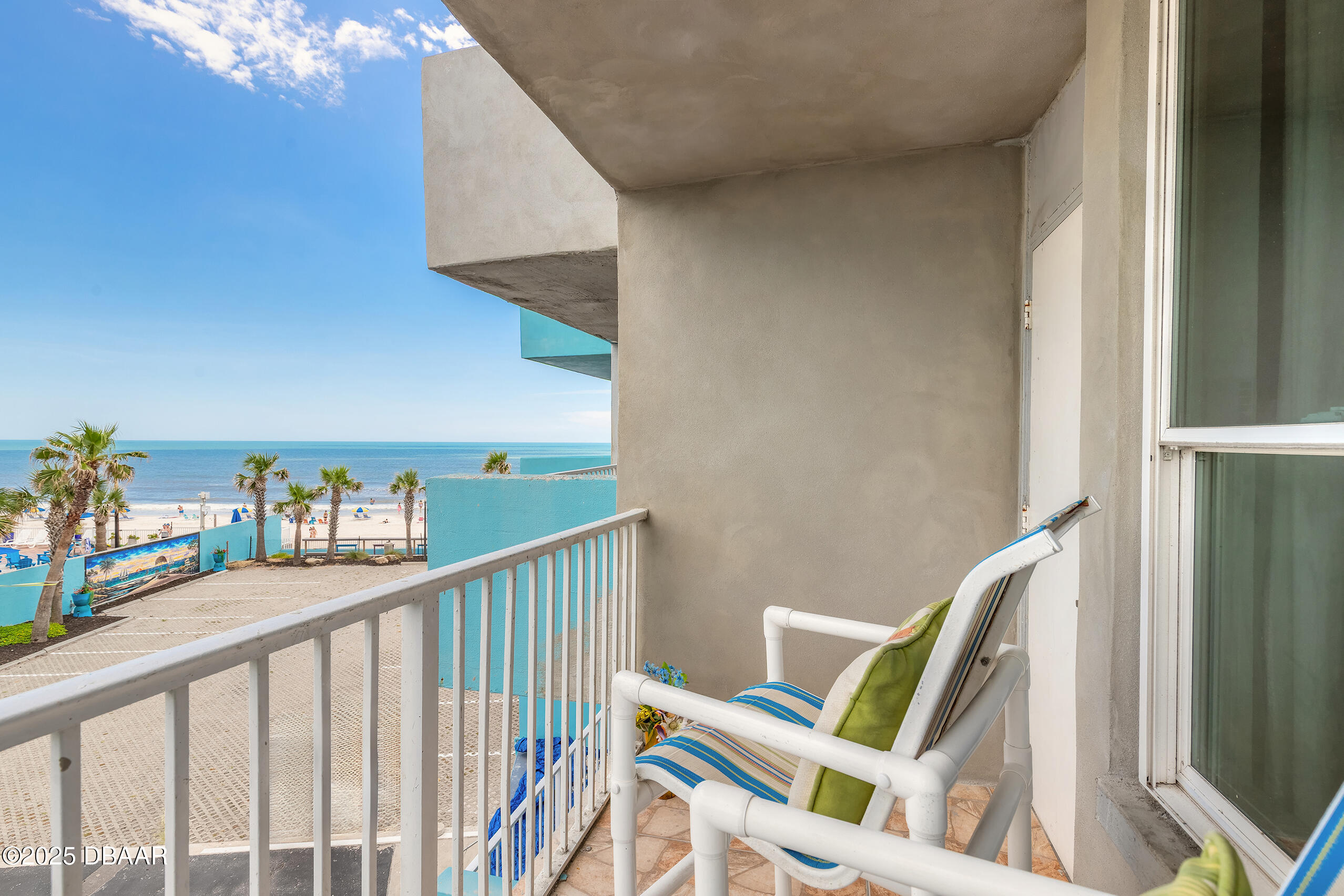 313 S Atlantic Avenue, 302 & 304