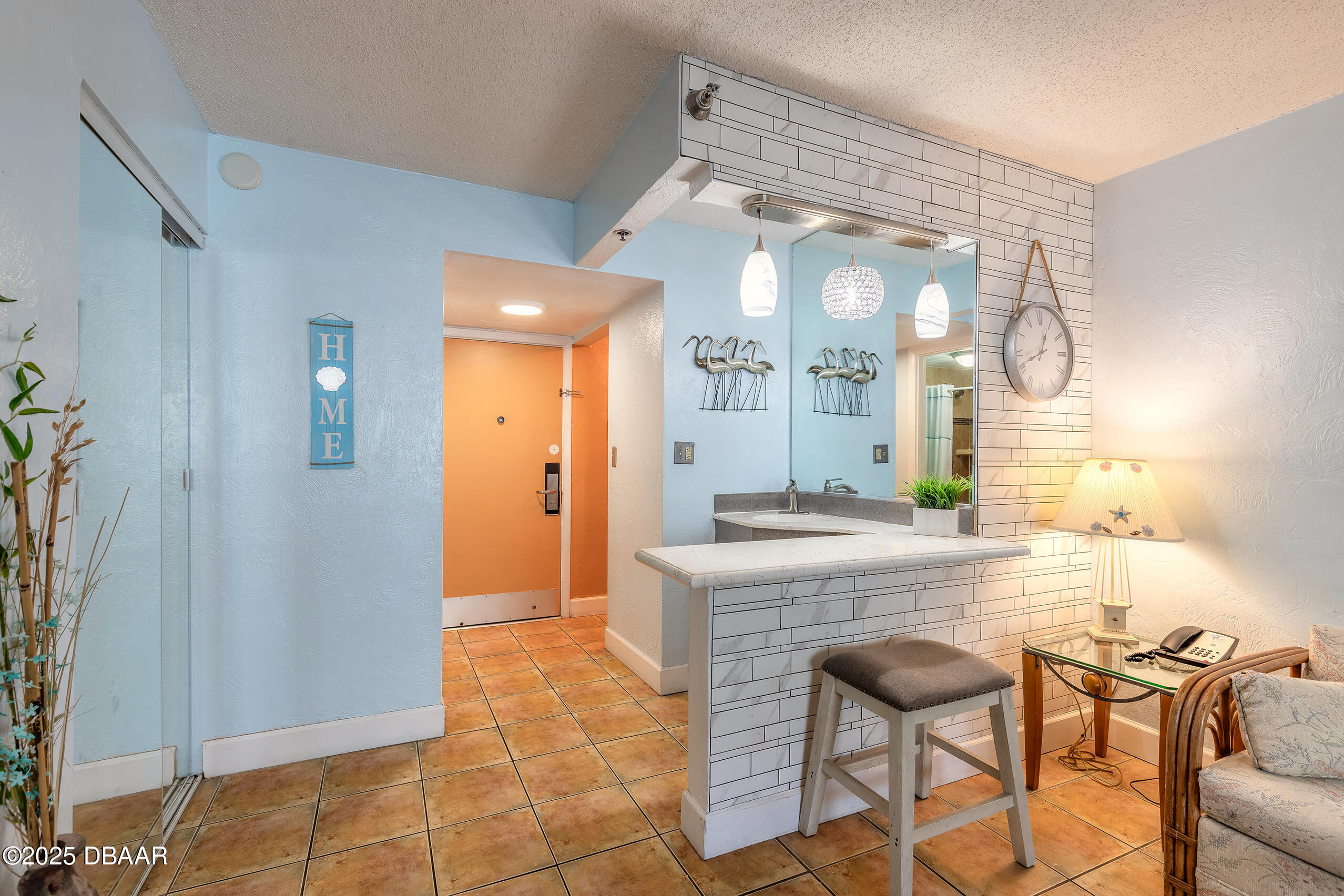 313 S Atlantic Avenue, 302 & 304