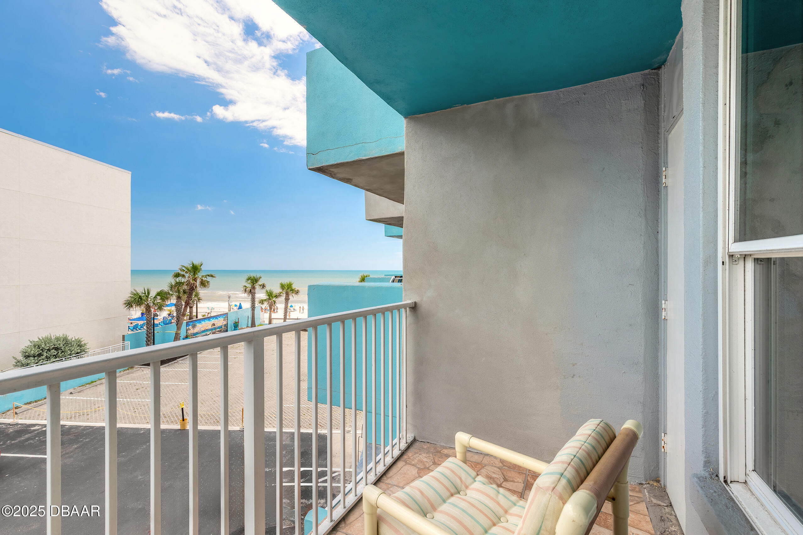 313 S Atlantic Avenue, 302 & 304