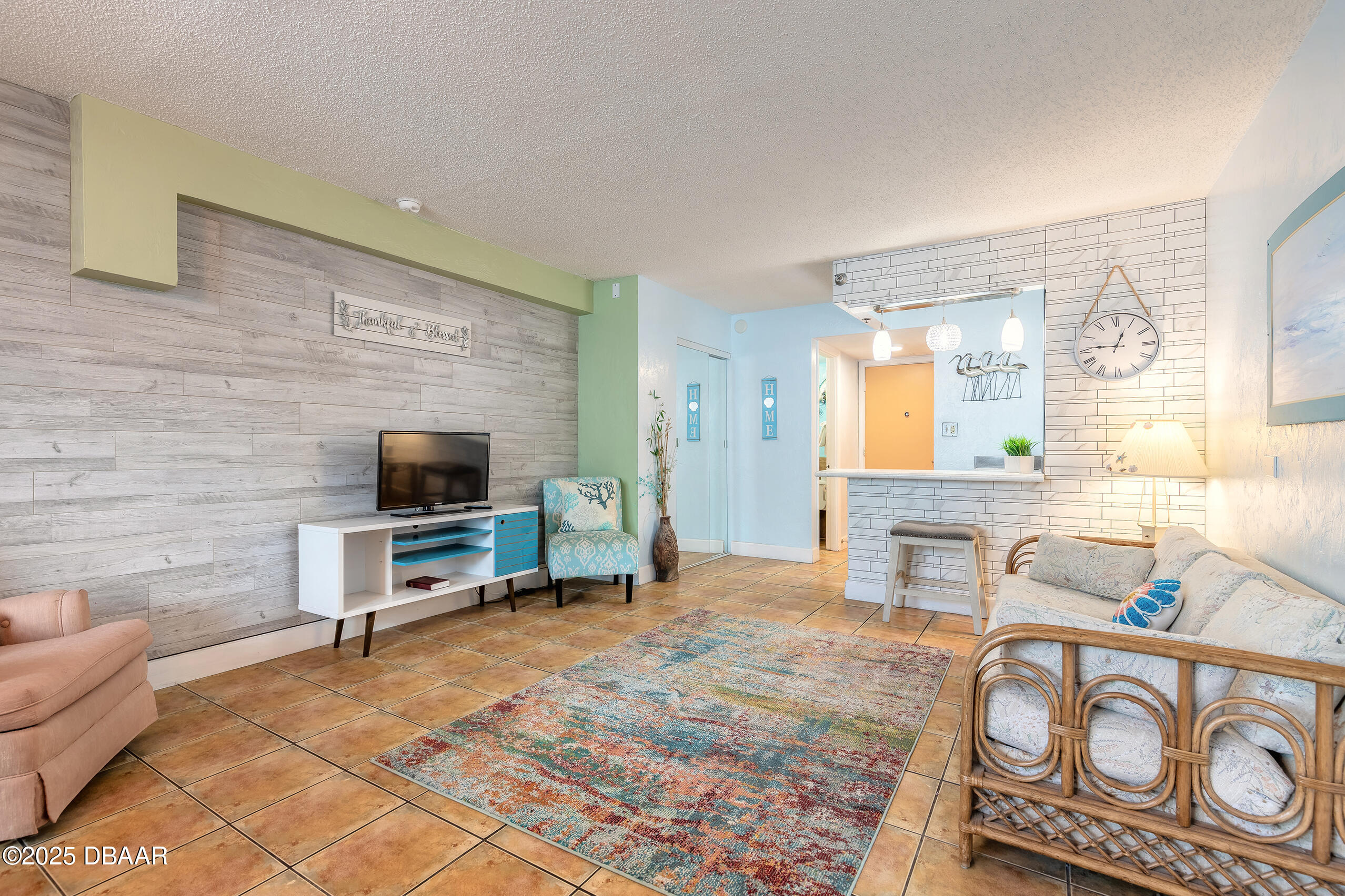 313 S Atlantic Avenue, 302 & 304