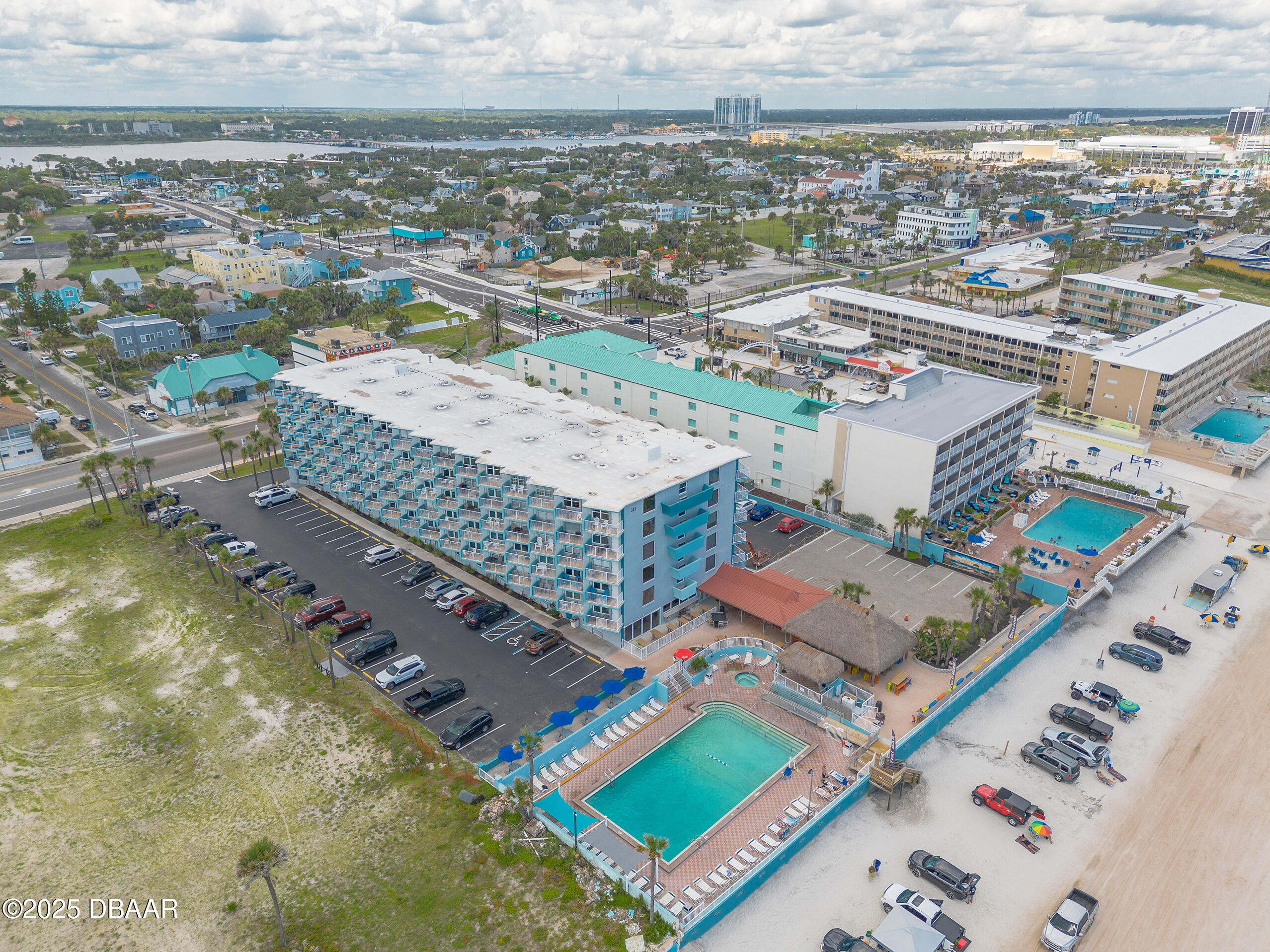 313 S Atlantic Avenue, 302 & 304
