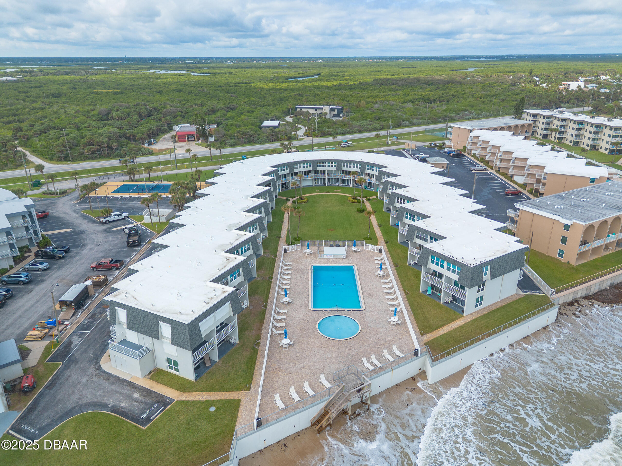 4831 Saxon Drive Unit 106