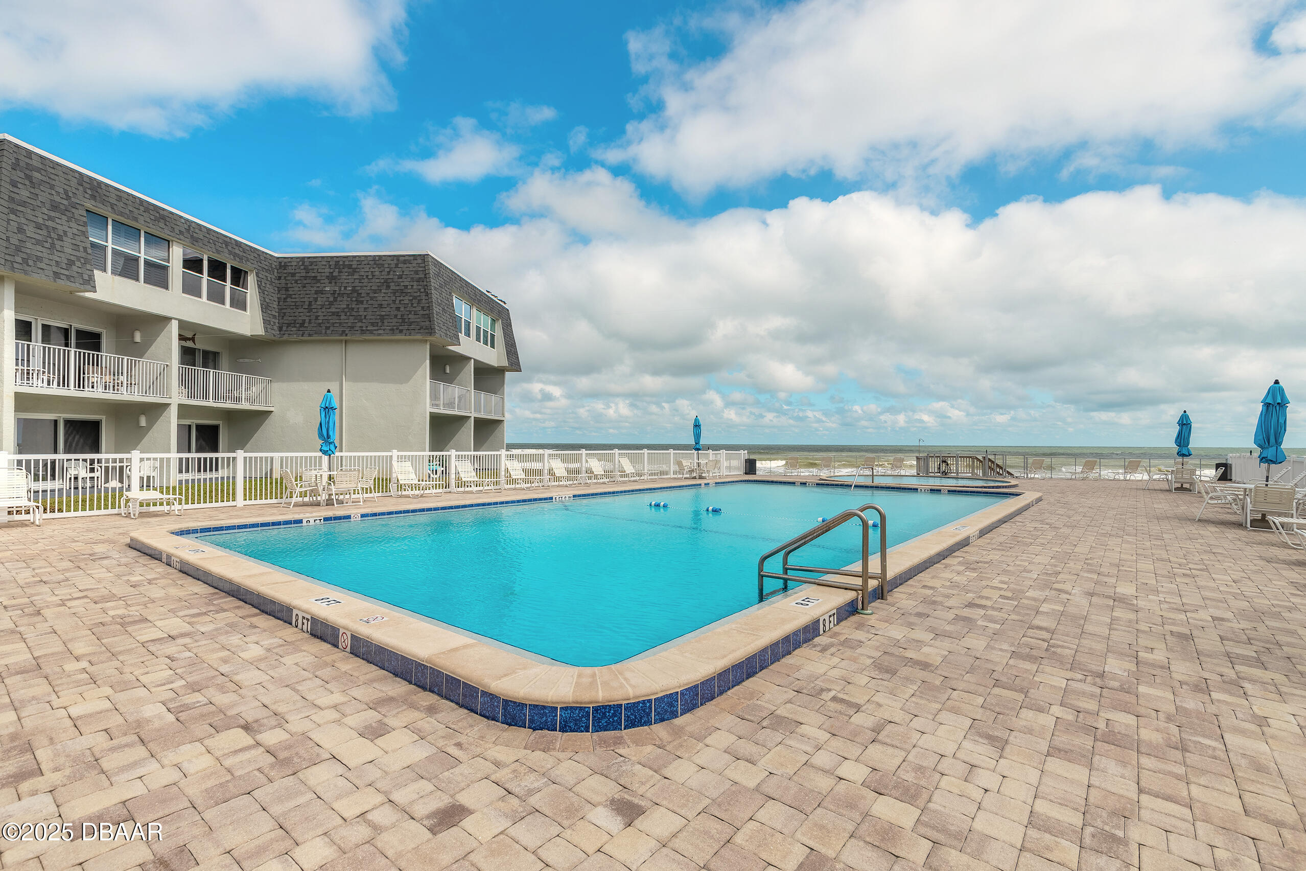 4831 Saxon Drive Unit 106