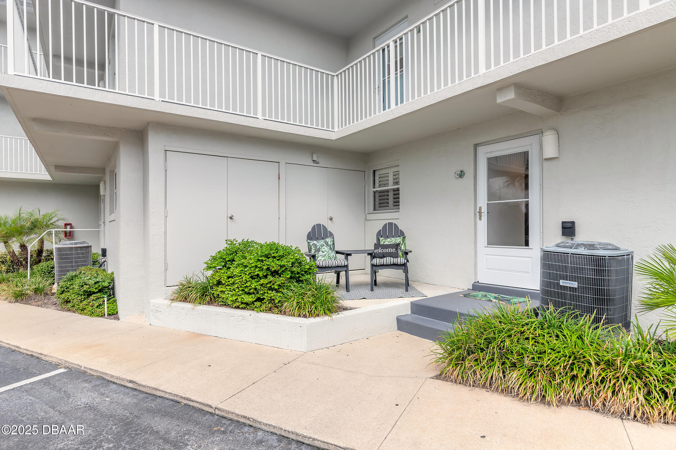4831 Saxon Drive Unit 106
