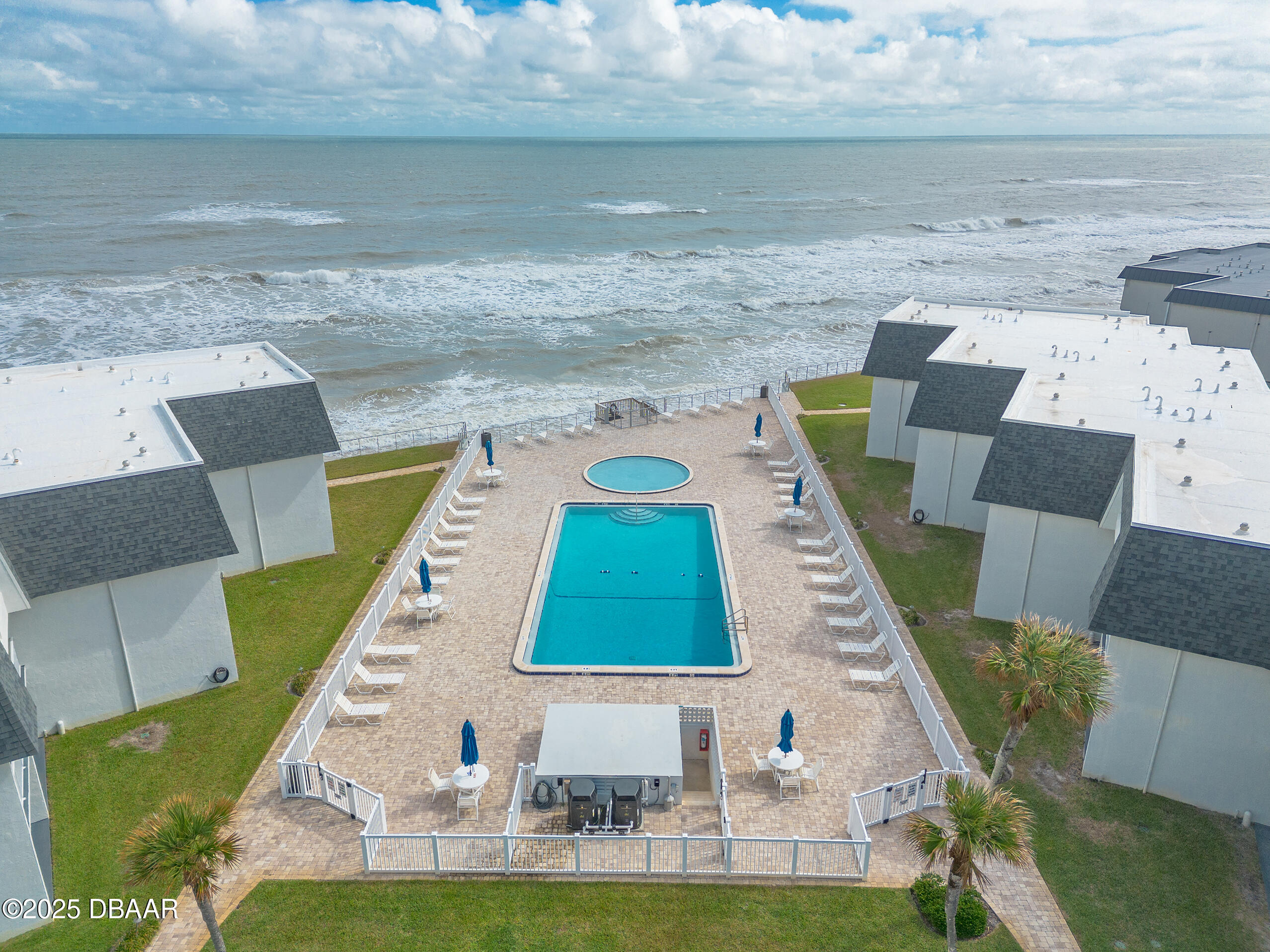 4831 Saxon Drive Unit 106