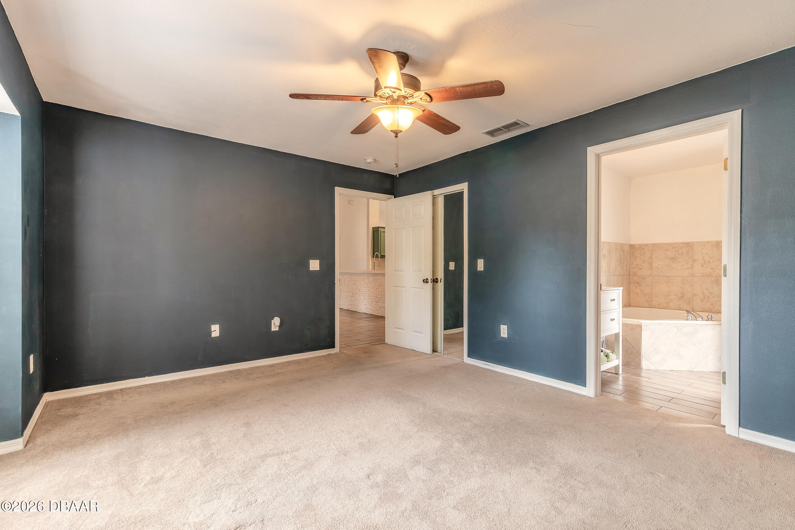 1031 E Walts Avenue, DeLand