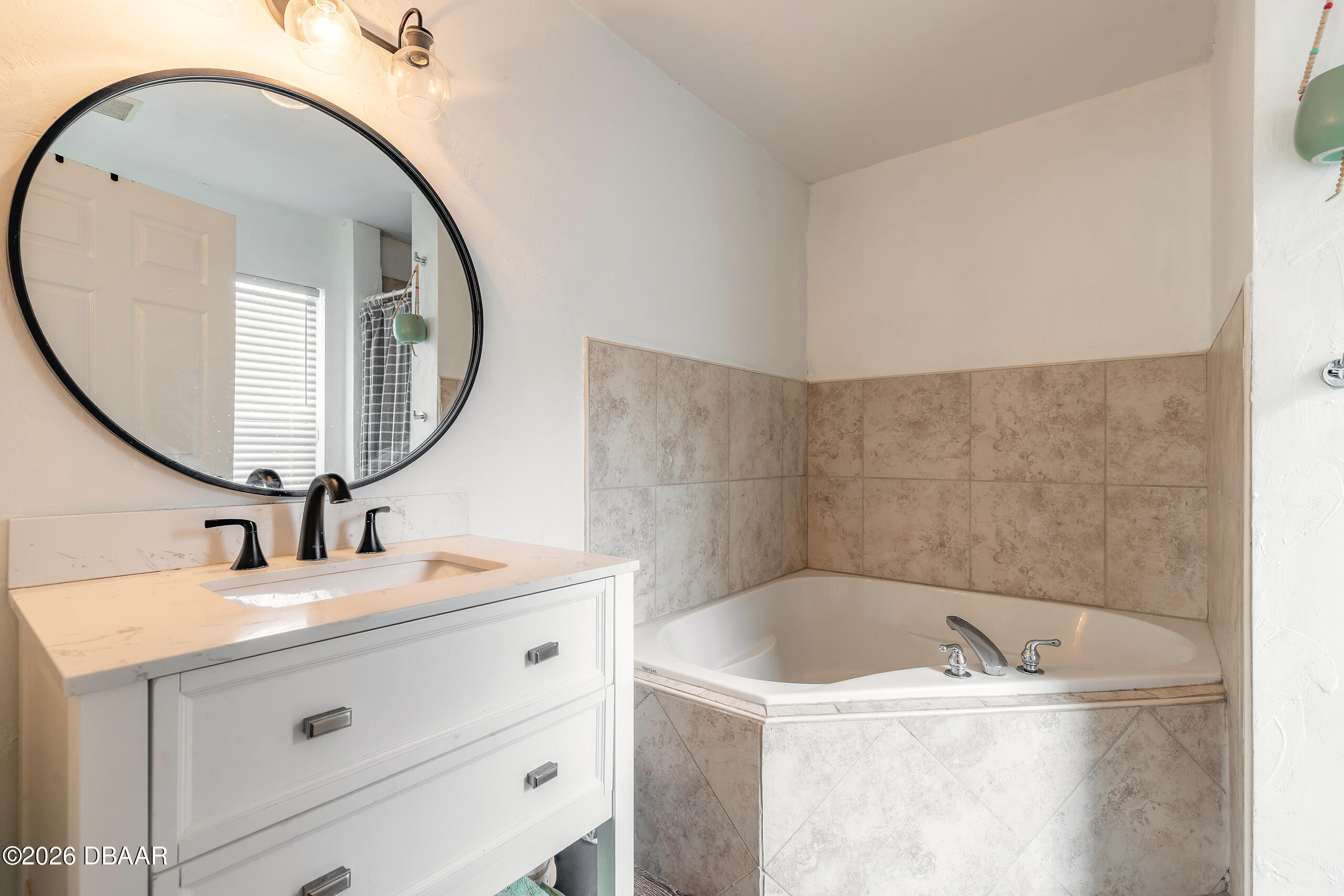 1031 E Walts Avenue, DeLand