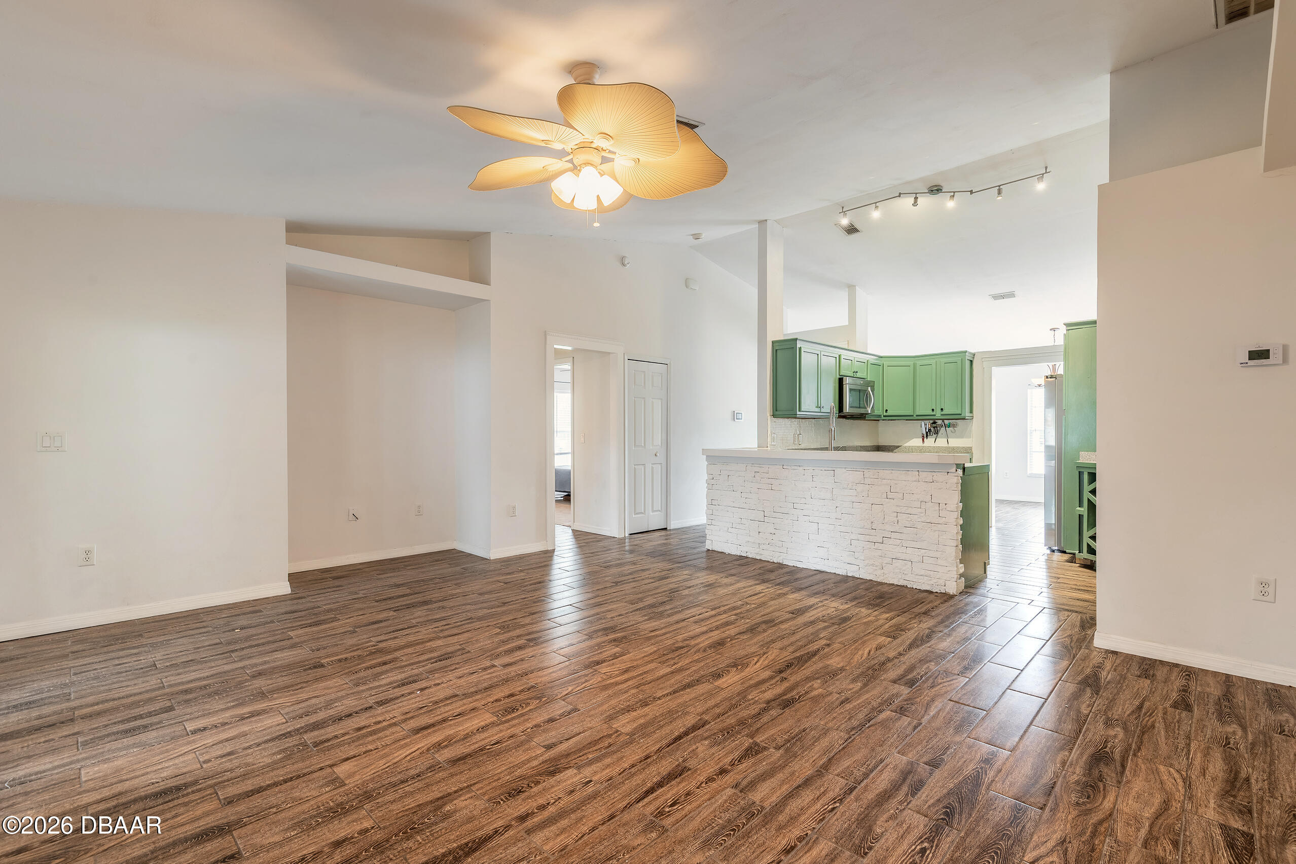 1031 E Walts Avenue, DeLand