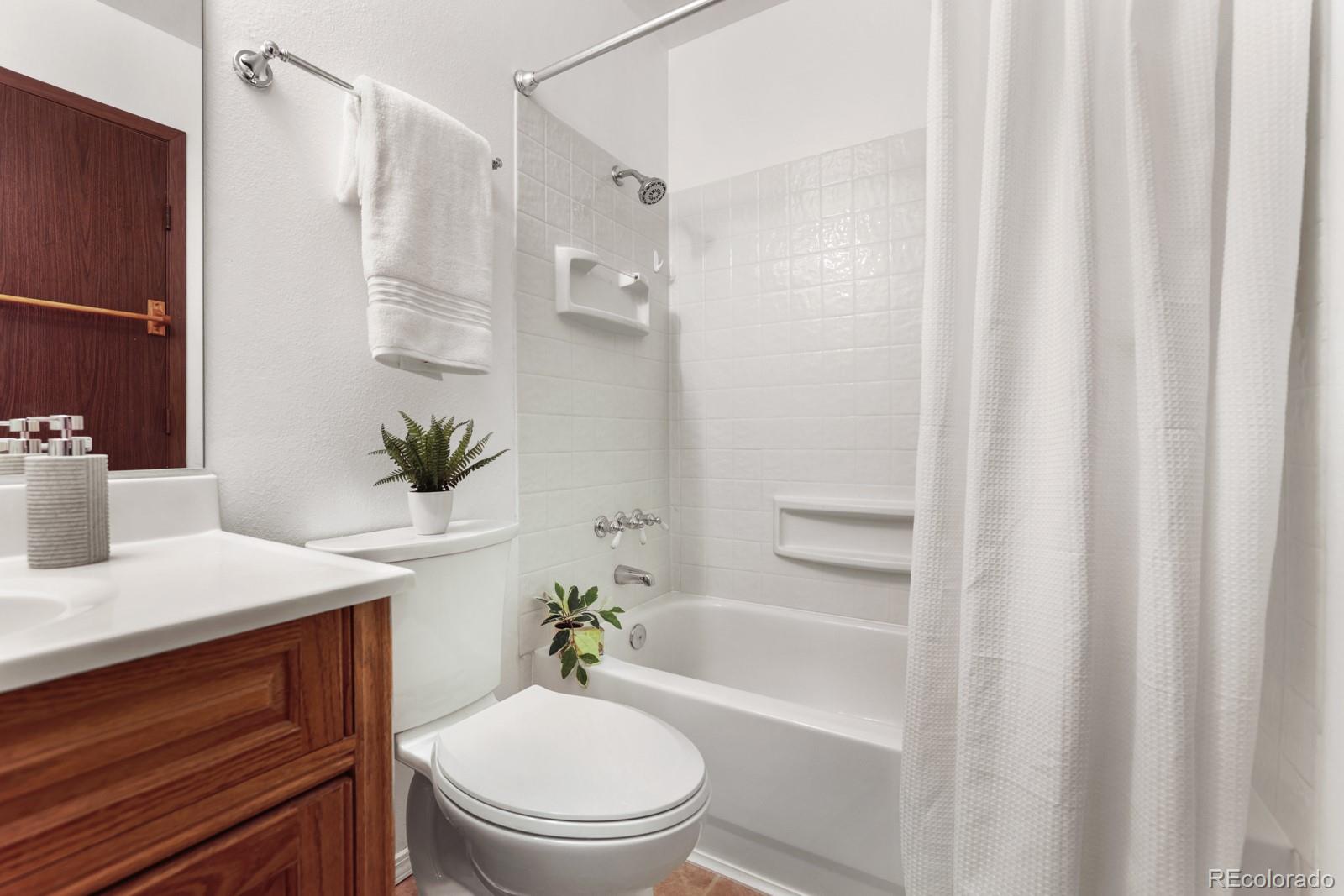 4742 Villa Circle Unit: B