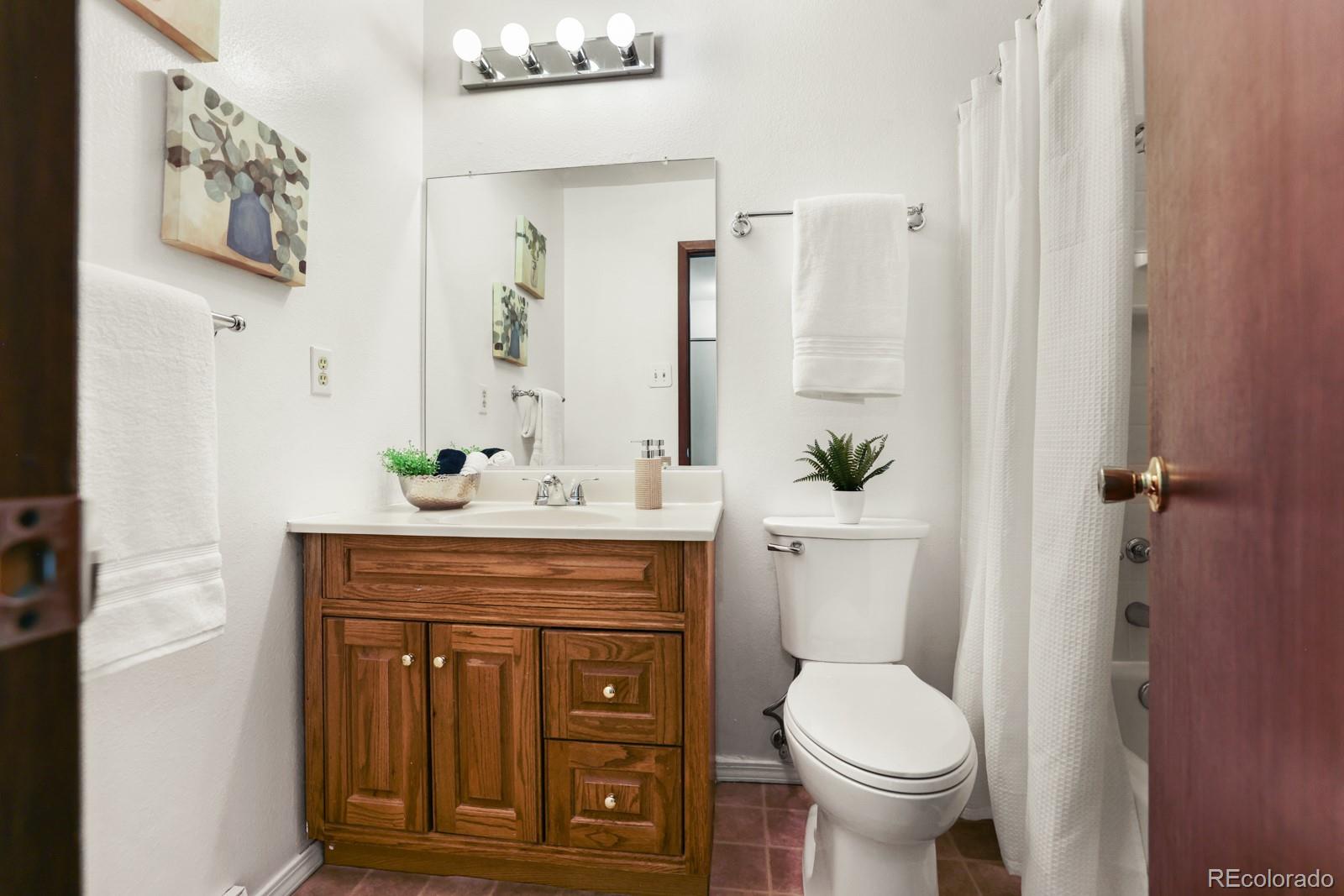 4742 Villa Circle Unit: B