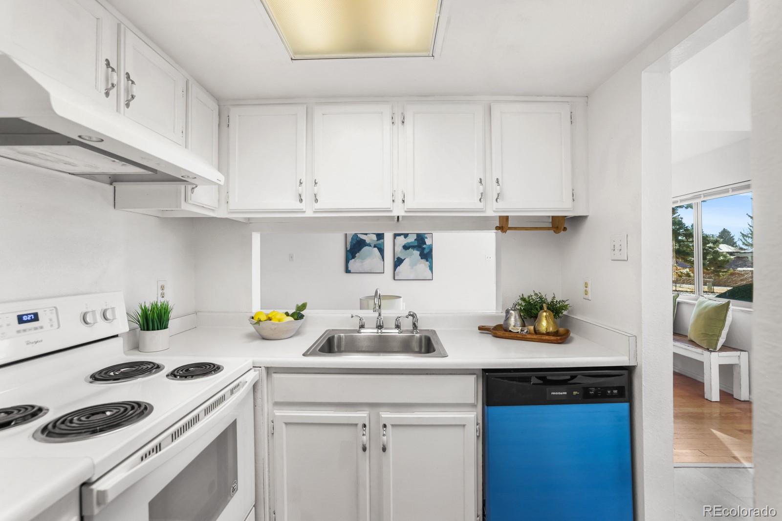 4742 Villa Circle Unit: B