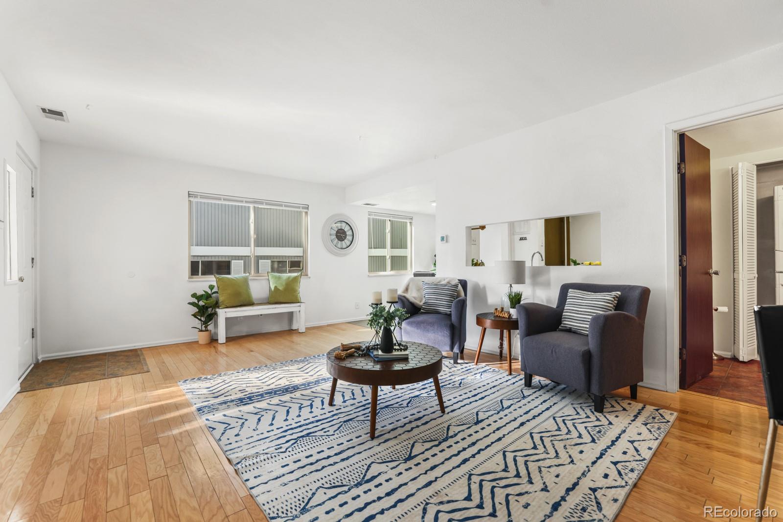 4742 Villa Circle Unit: B