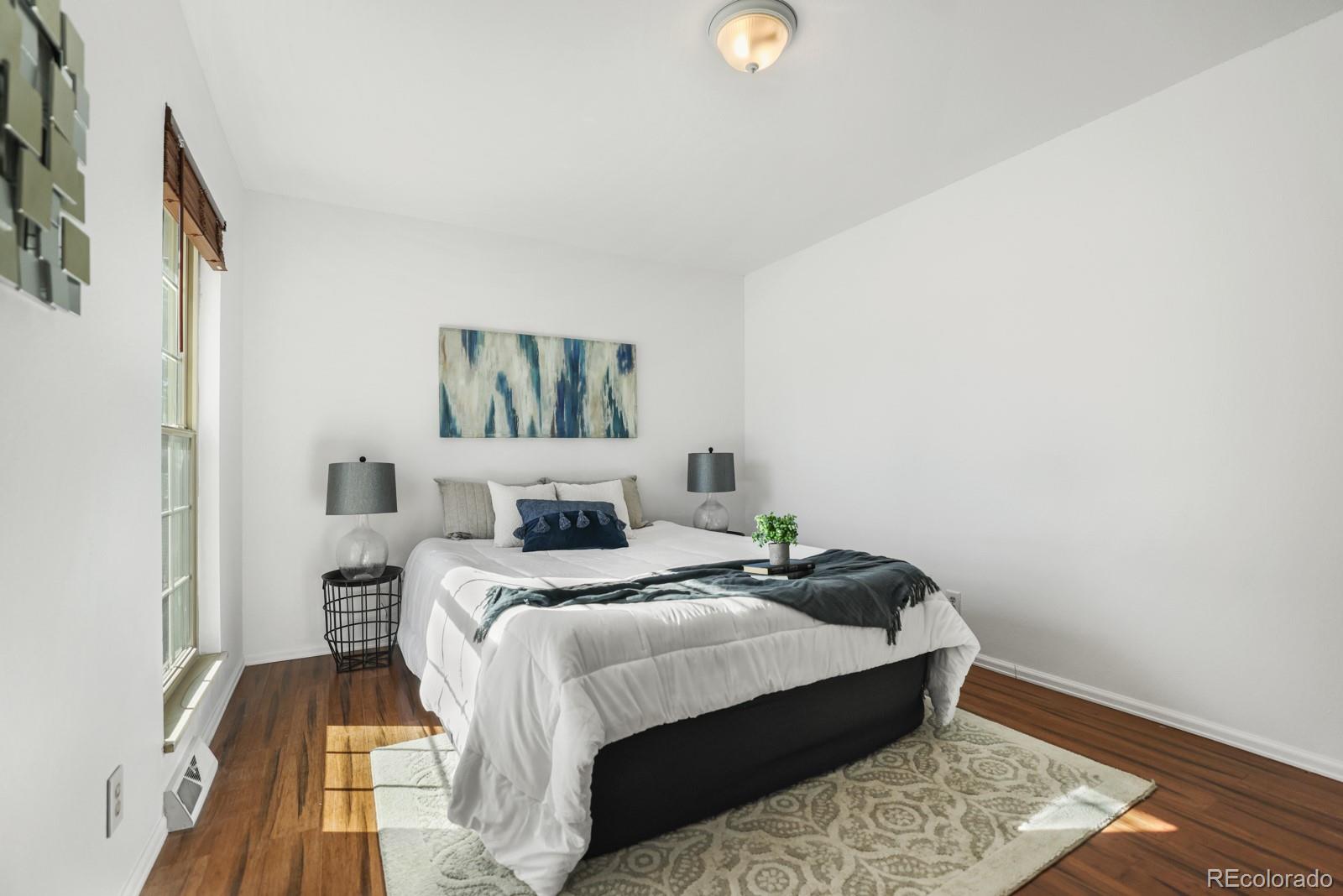 4742 Villa Circle Unit: B